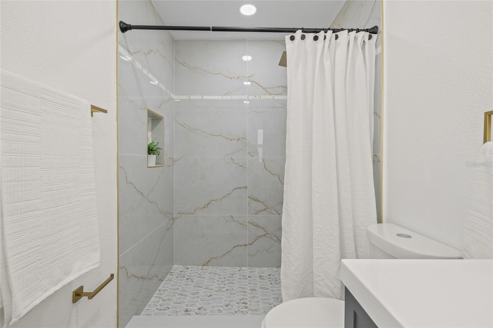 3906 W PEARL AVE, TAMPA, FL, 33611