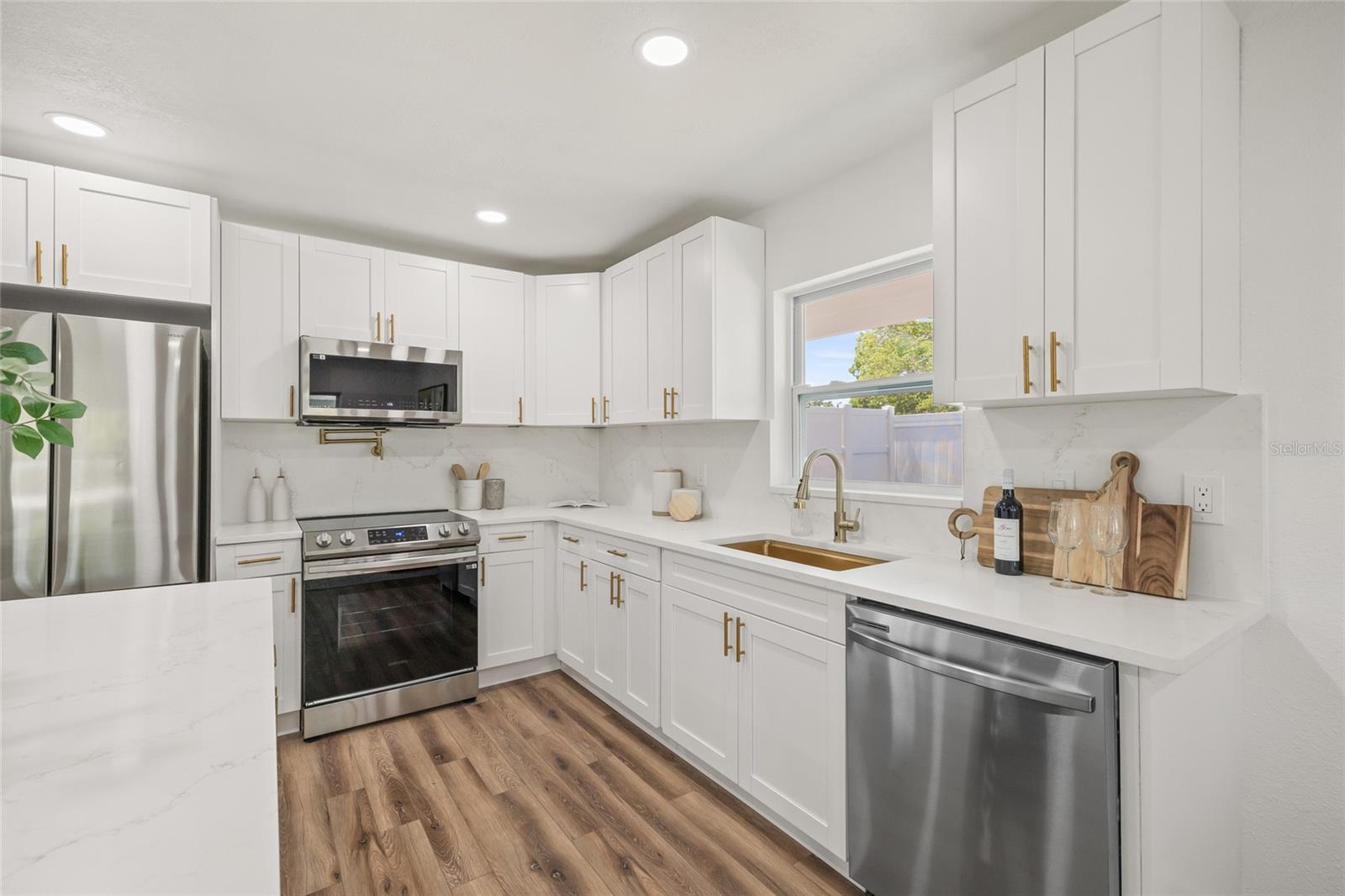 3906 W PEARL AVE, TAMPA, FL, 33611