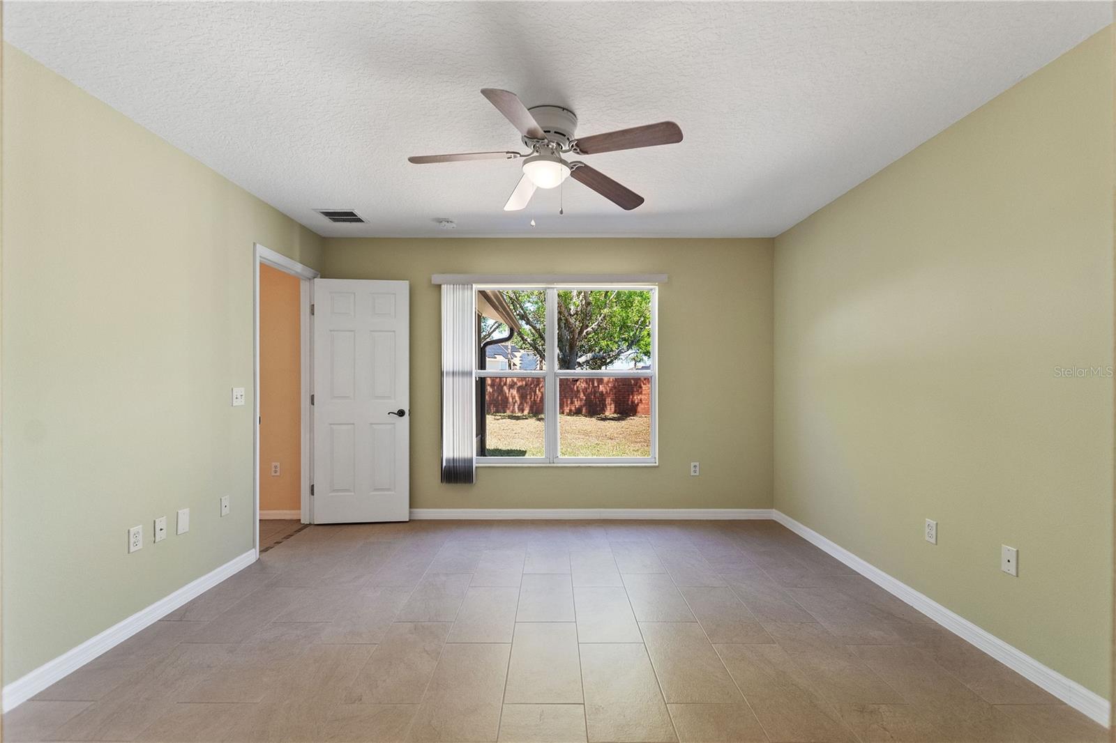 1111 KNIGHTSBRIDGE CIR, DAVENPORT, FL, 33896