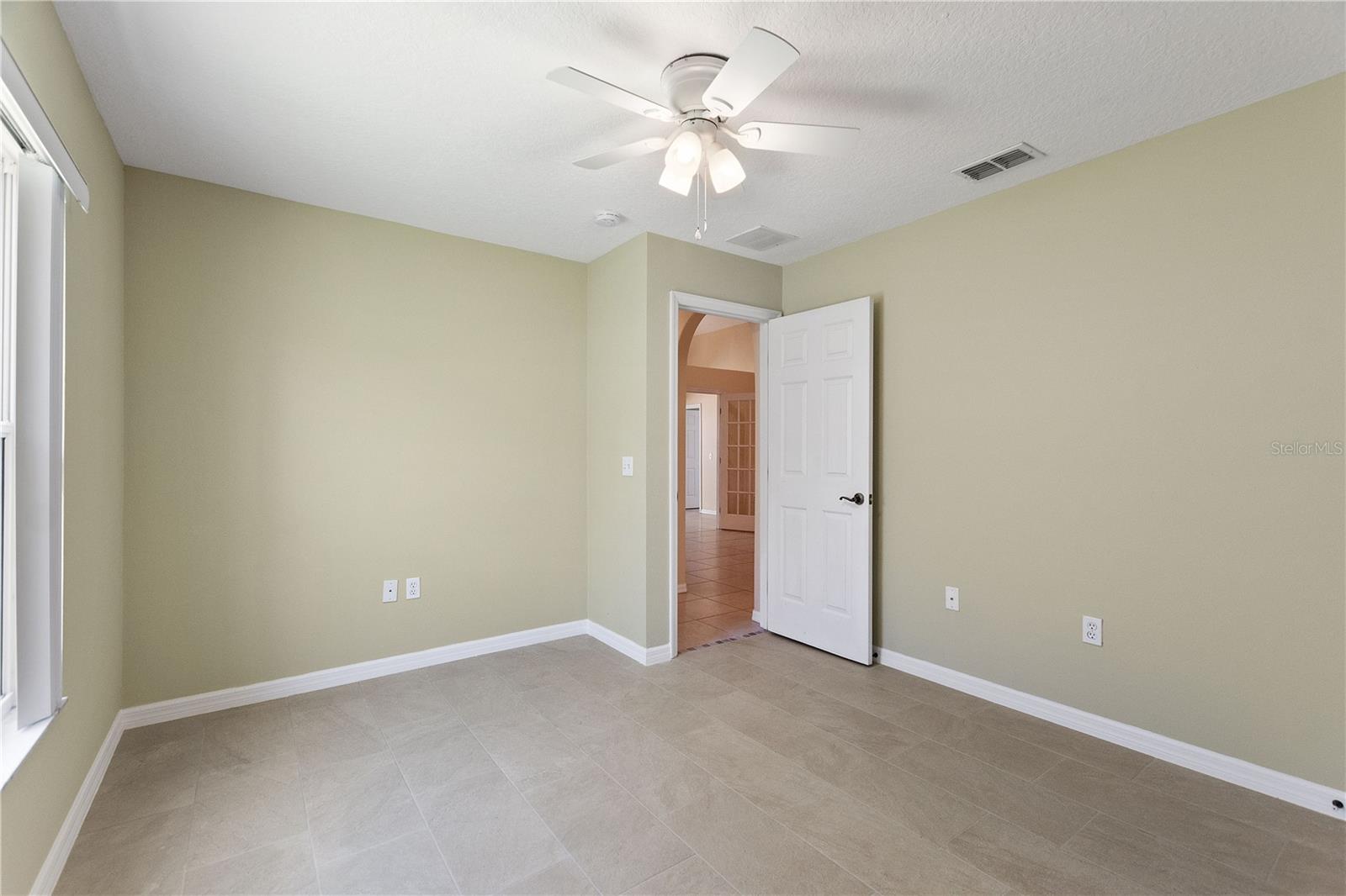 1111 KNIGHTSBRIDGE CIR, DAVENPORT, FL, 33896