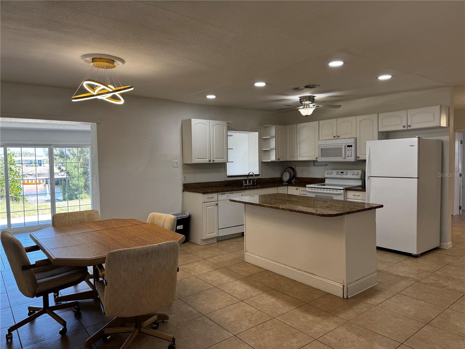 21838 EDGEWATER DR, PORT CHARLOTTE, FL, 33952
