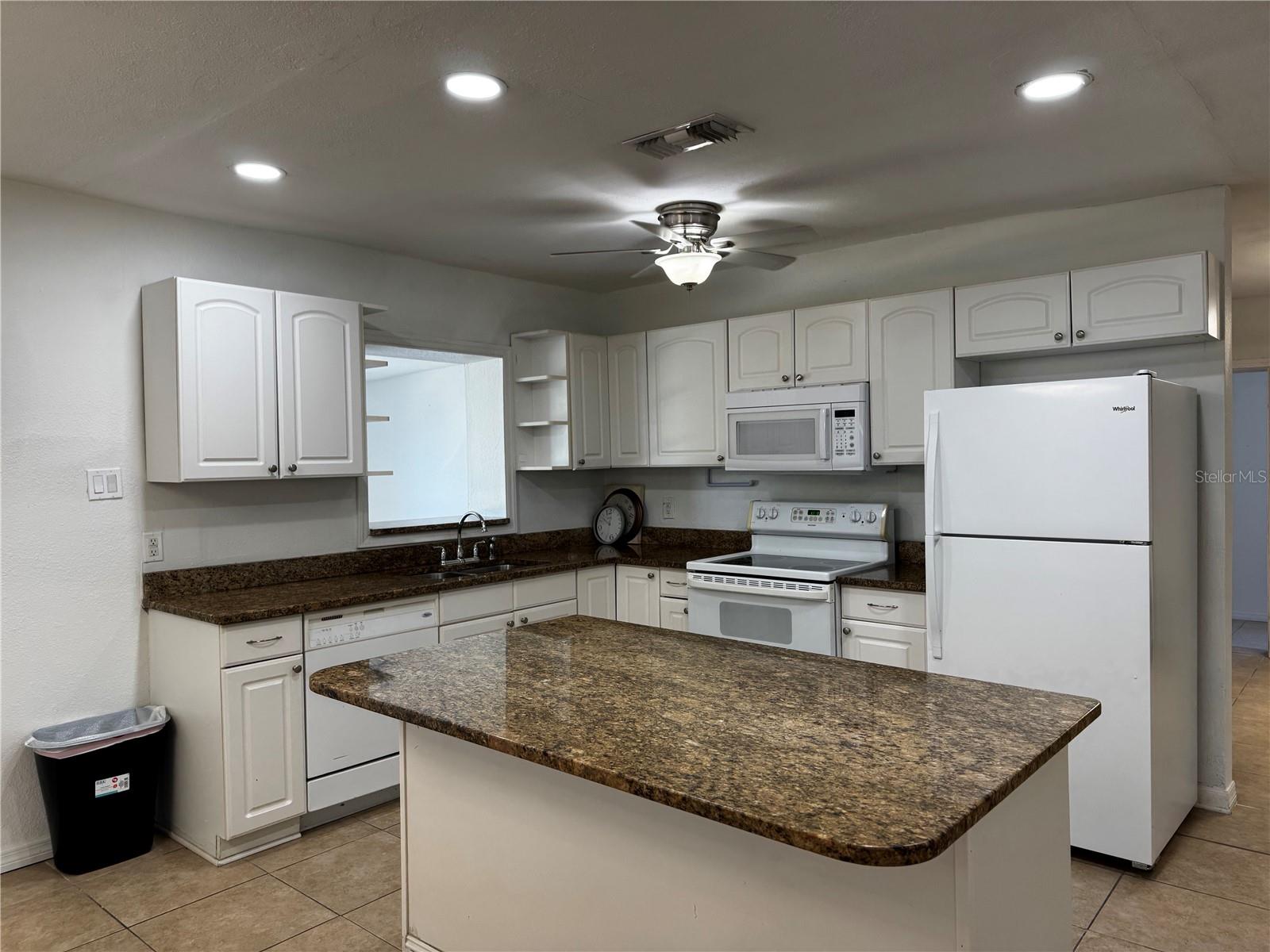 21838 EDGEWATER DR, PORT CHARLOTTE, FL, 33952