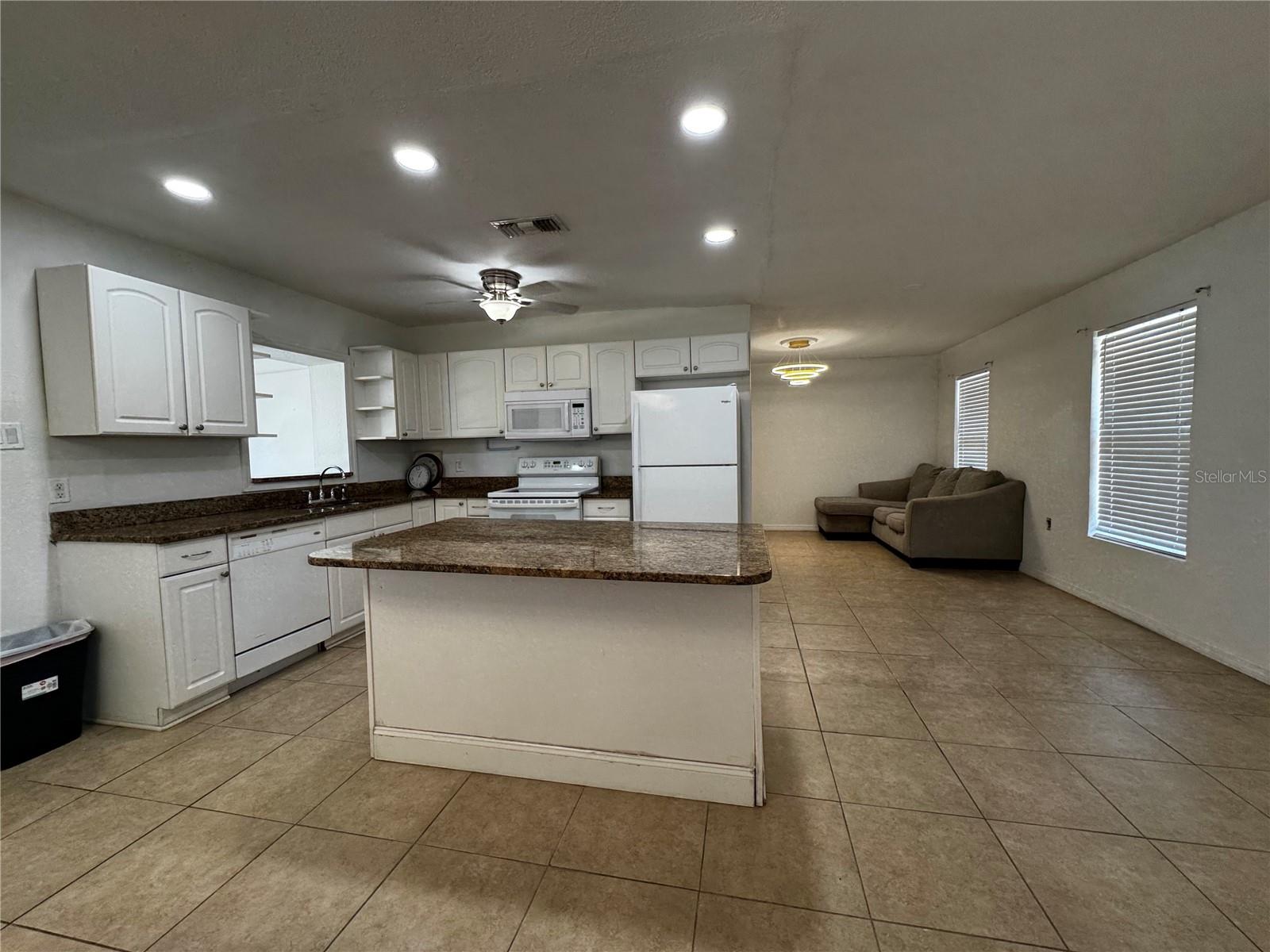 21838 EDGEWATER DR, PORT CHARLOTTE, FL, 33952