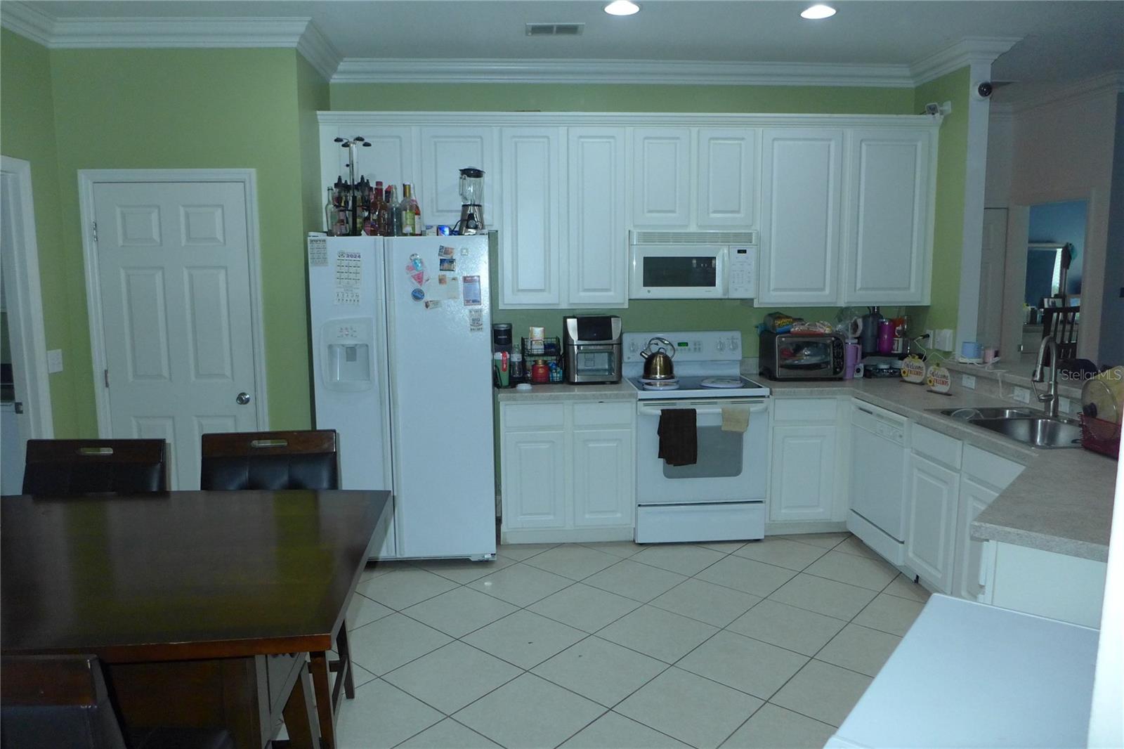 908 HILLY BEND DR, APOPKA, FL, 32712