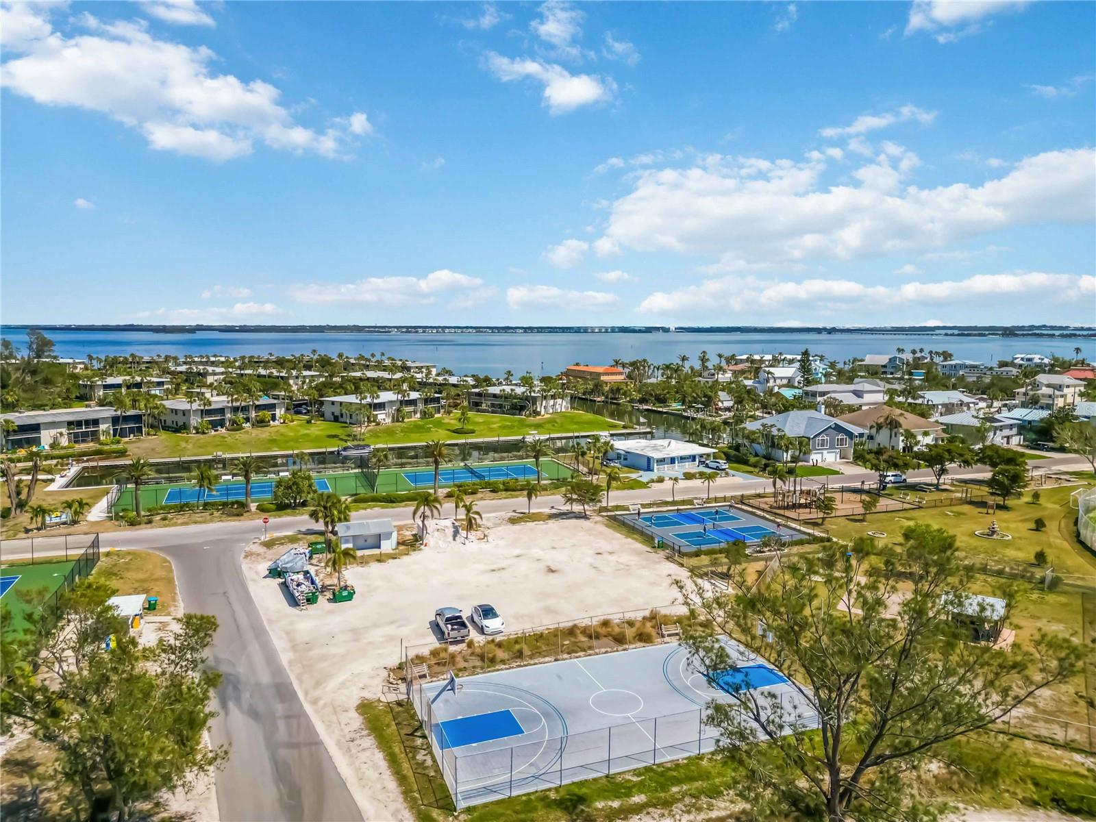 424 62ND ST, HOLMES BEACH, FL, 34217