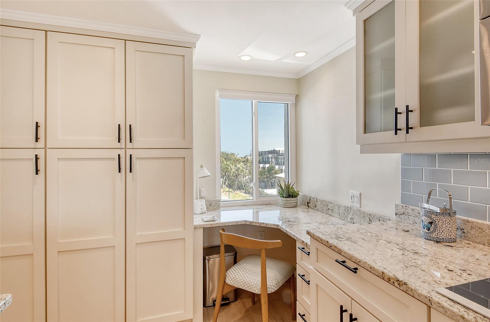 20 WHISPERING SANDS DR #406, SARASOTA, FL, 34242