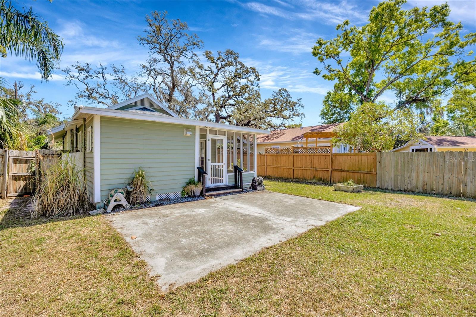5912 N LYNN AVE, TAMPA, FL, 33604