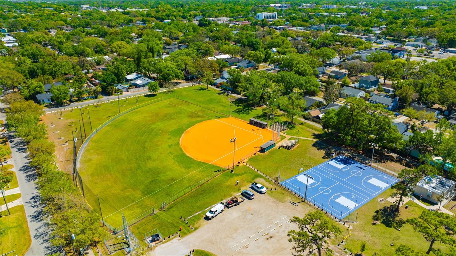 5912 N LYNN AVE, TAMPA, FL, 33604