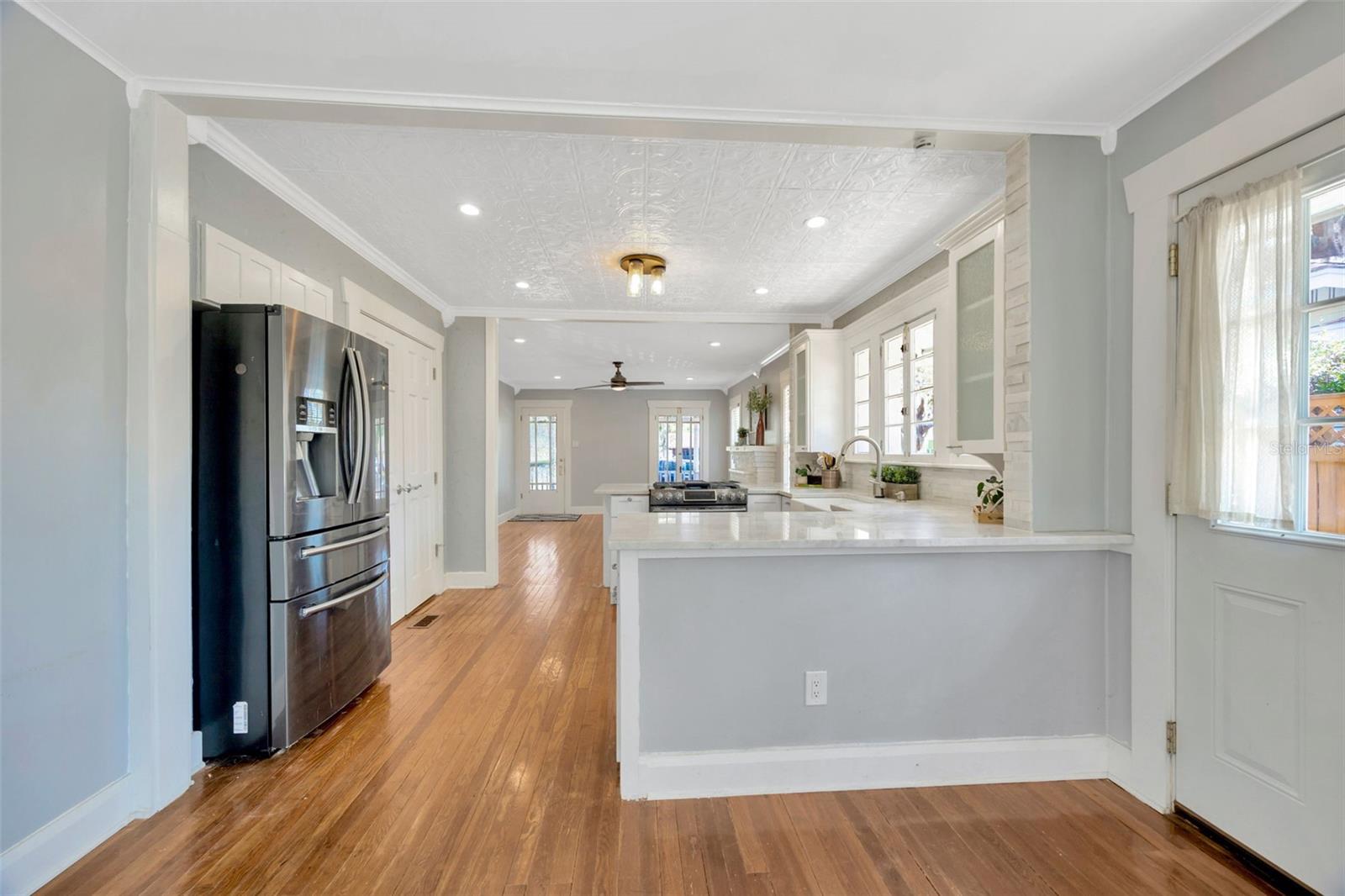 5912 N LYNN AVE, TAMPA, FL, 33604