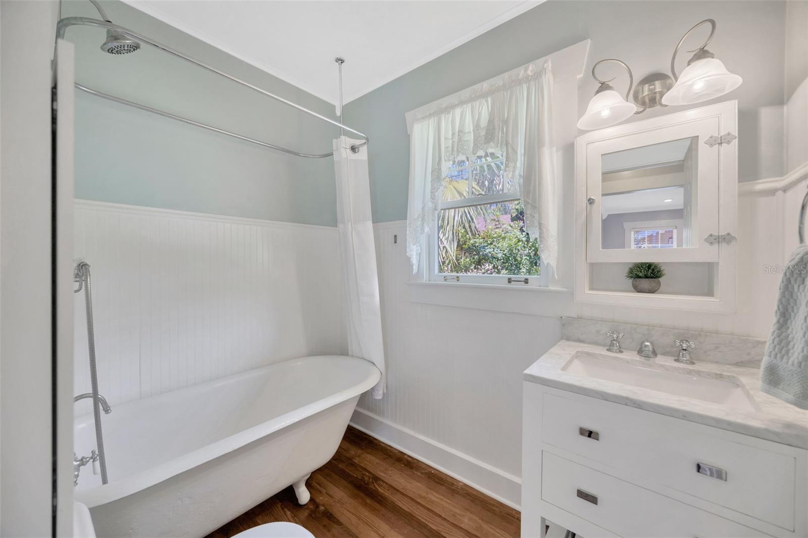 5912 N LYNN AVE, TAMPA, FL, 33604