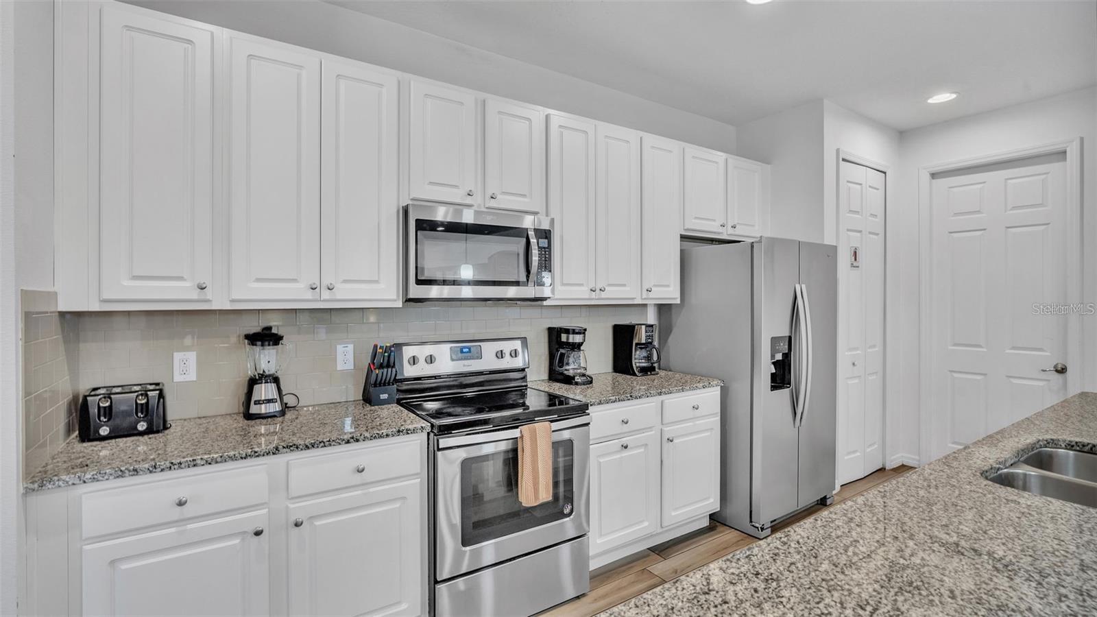 7012 OAKWOOD ST, DAVENPORT, FL, 33837