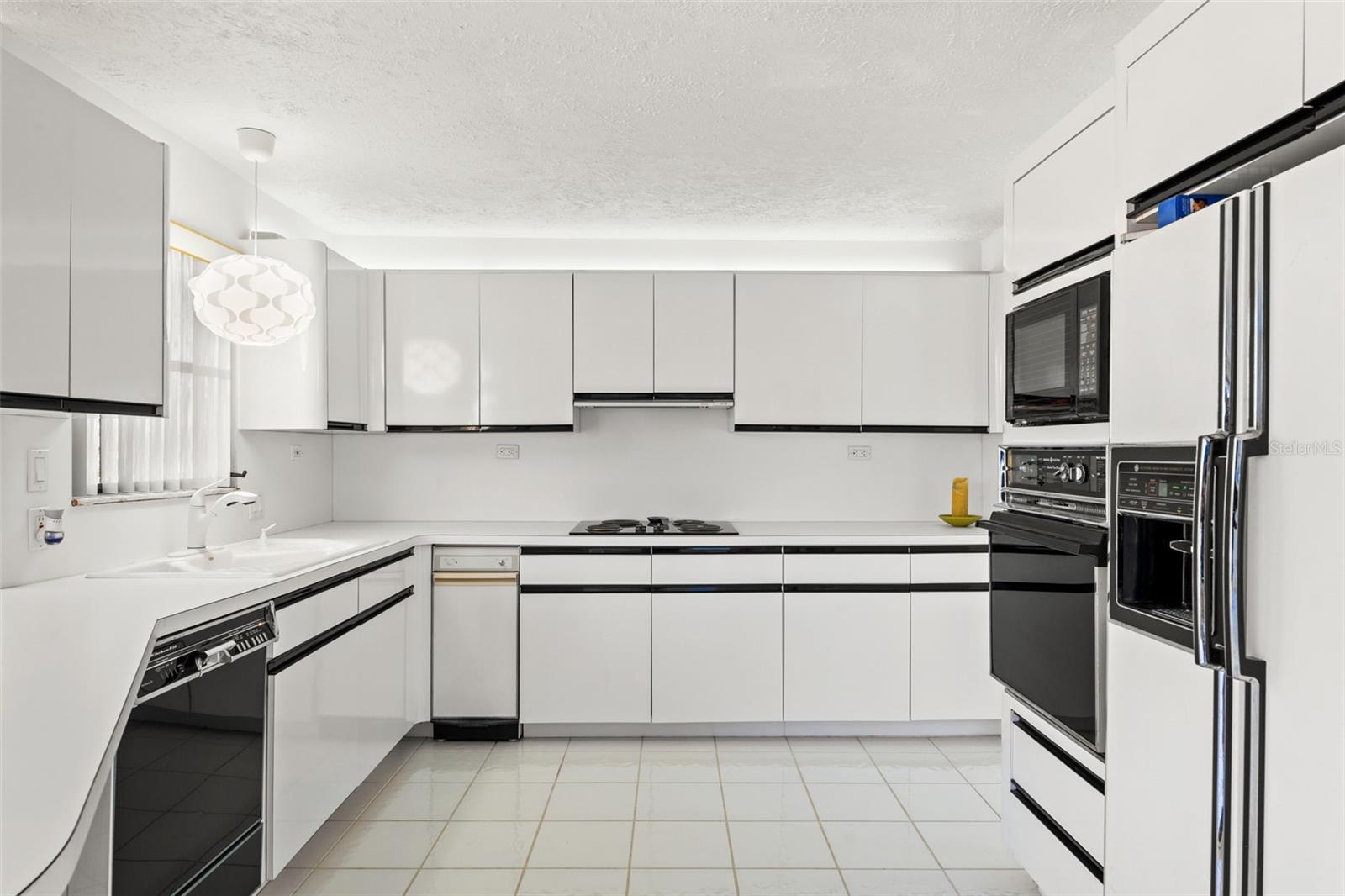 7049 PENINSULAR DR, NEW PORT RICHEY, FL, 34652