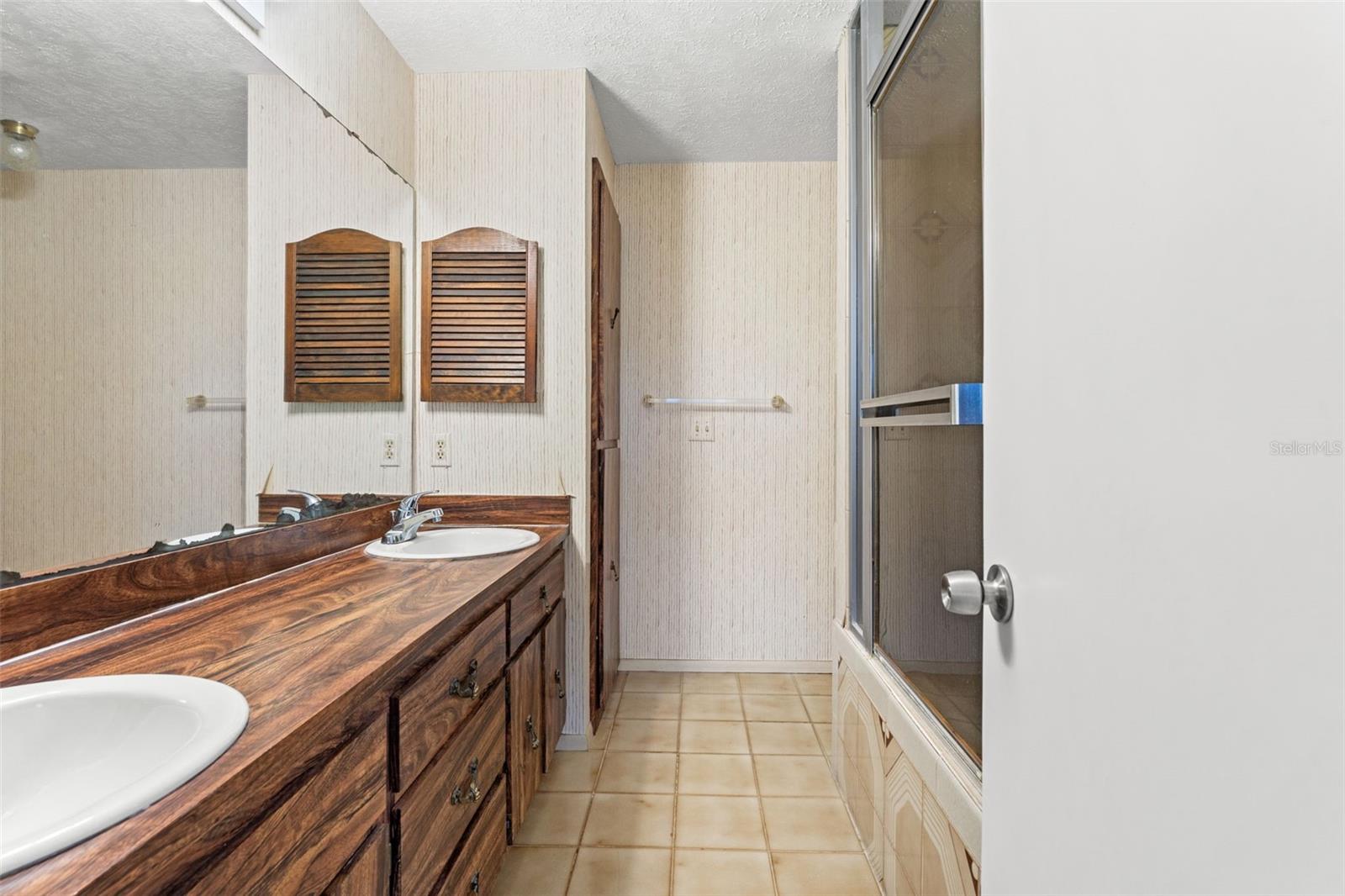 7049 PENINSULAR DR, NEW PORT RICHEY, FL, 34652