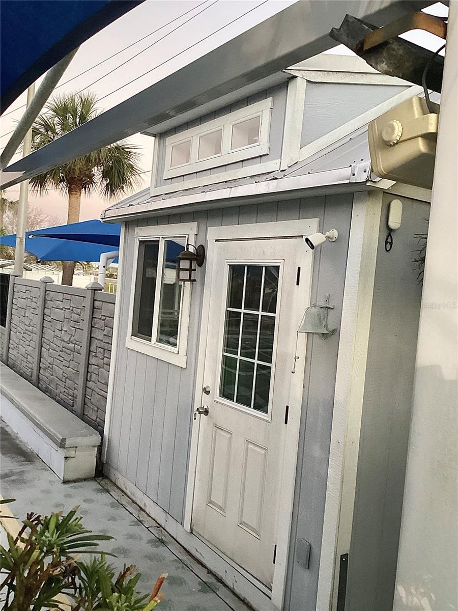 9177 47TH AVE N, ST PETERSBURG, FL, 33708