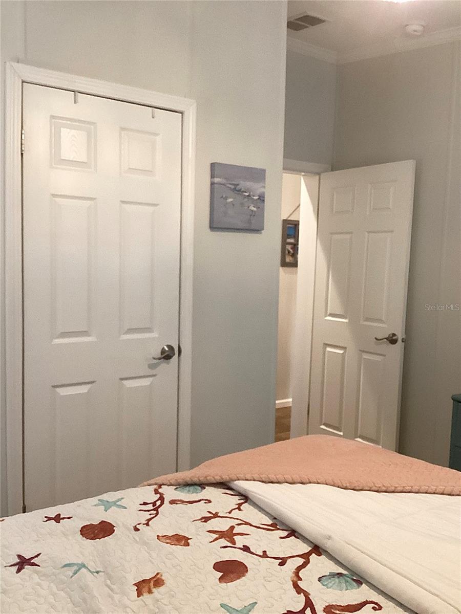 9177 47TH AVE N, ST PETERSBURG, FL, 33708