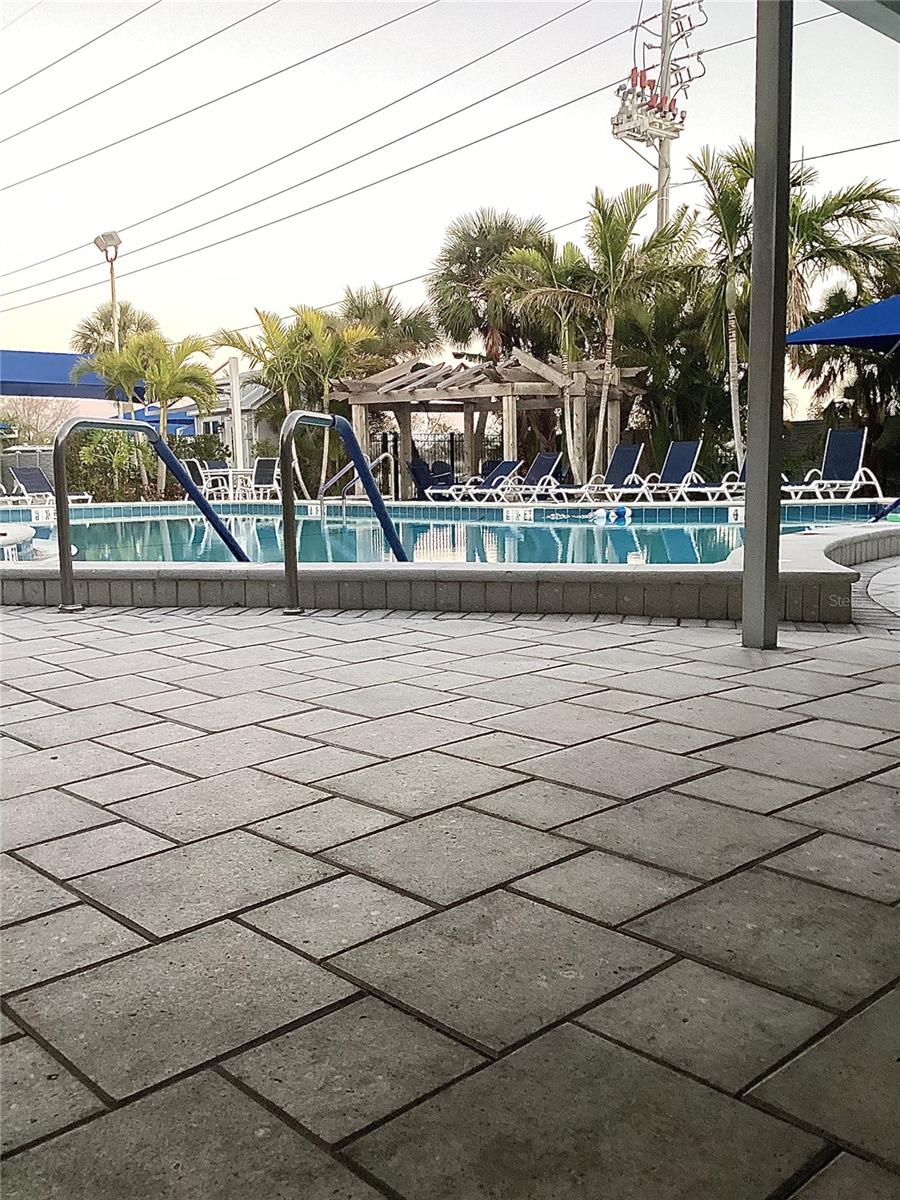 9177 47TH AVE N, ST PETERSBURG, FL, 33708