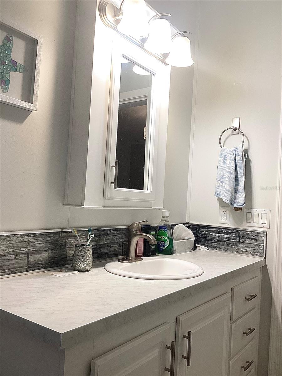 9177 47TH AVE N, ST PETERSBURG, FL, 33708