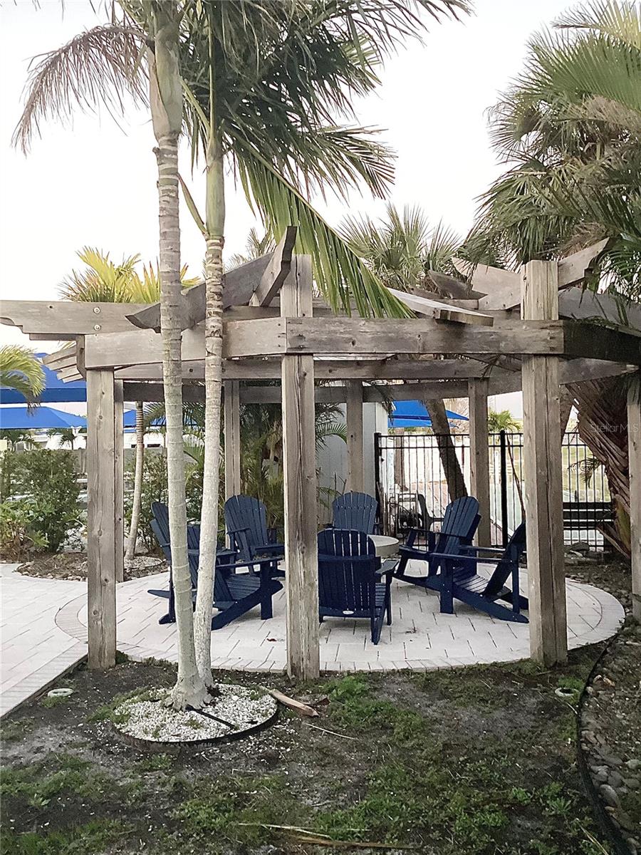 9177 47TH AVE N, ST PETERSBURG, FL, 33708
