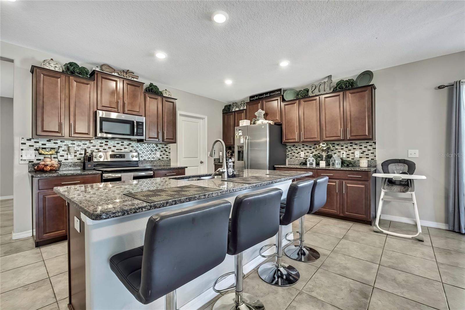 35965 SADDLE PALM WAY, ZEPHYRHILLS, FL, 33541