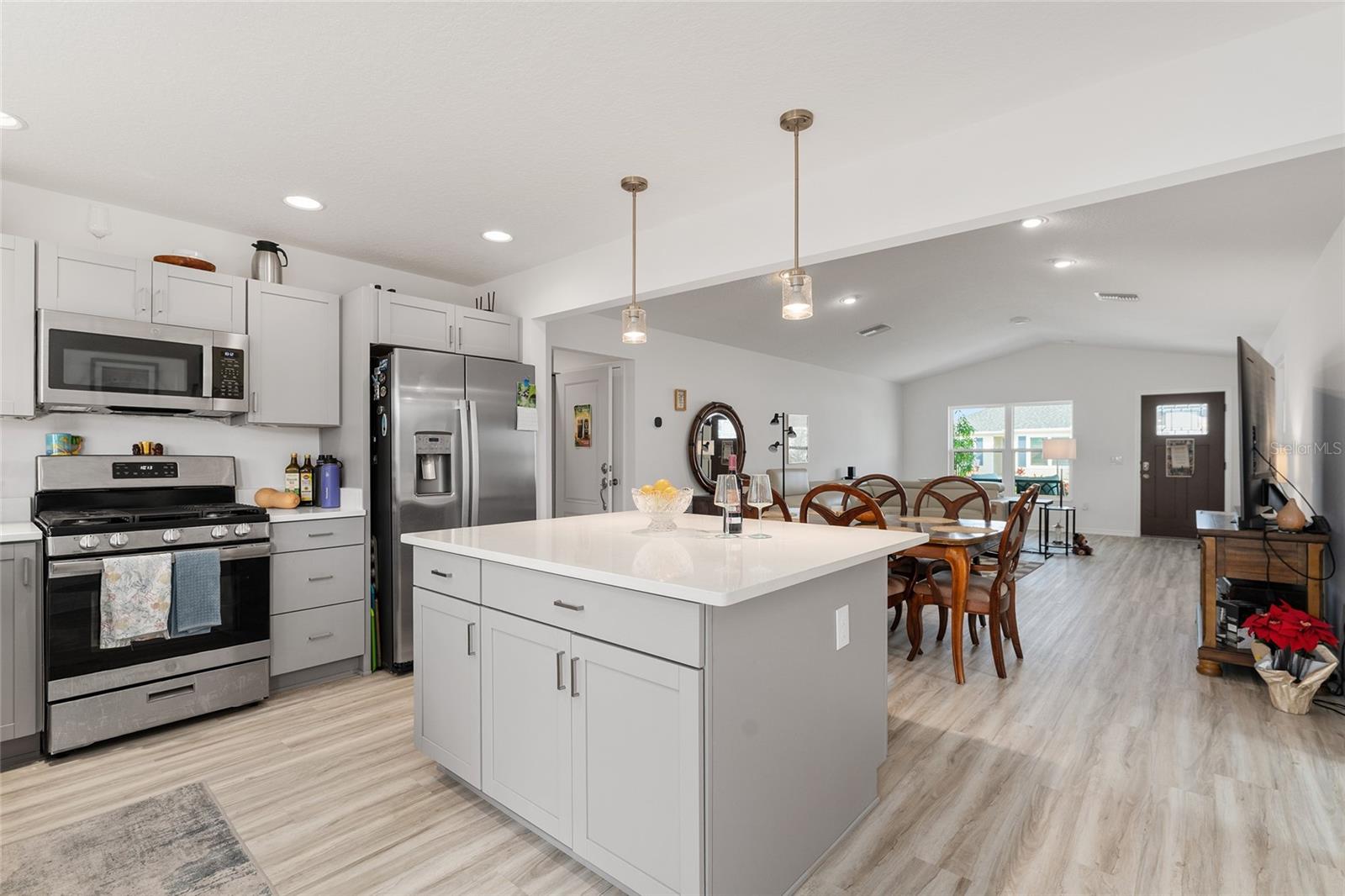 7956 JEFF ANDERSON WAY, THE VILLAGES, FL, 34762