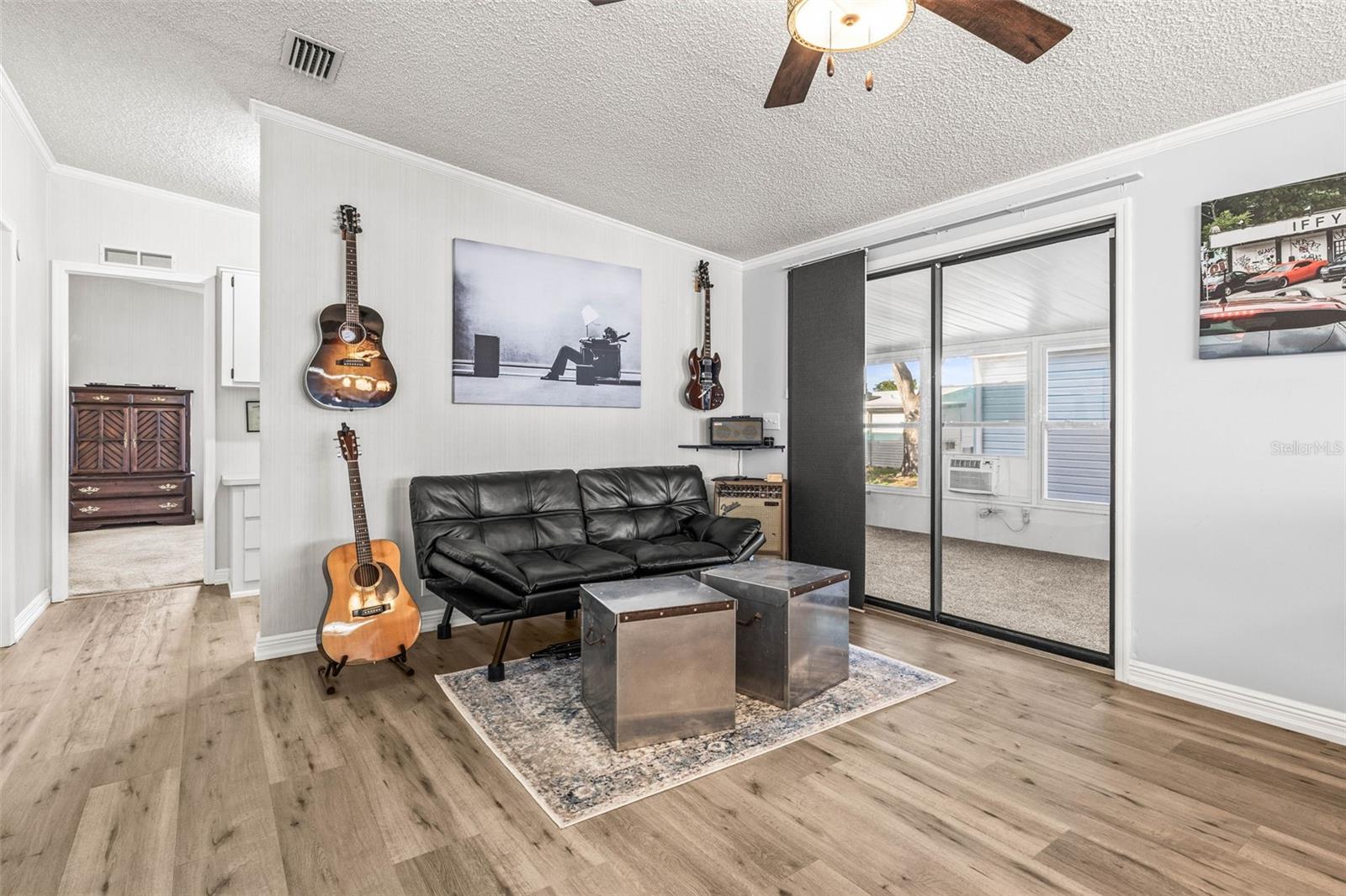 1001 STARKEY RD #600, LARGO, FL, 33771