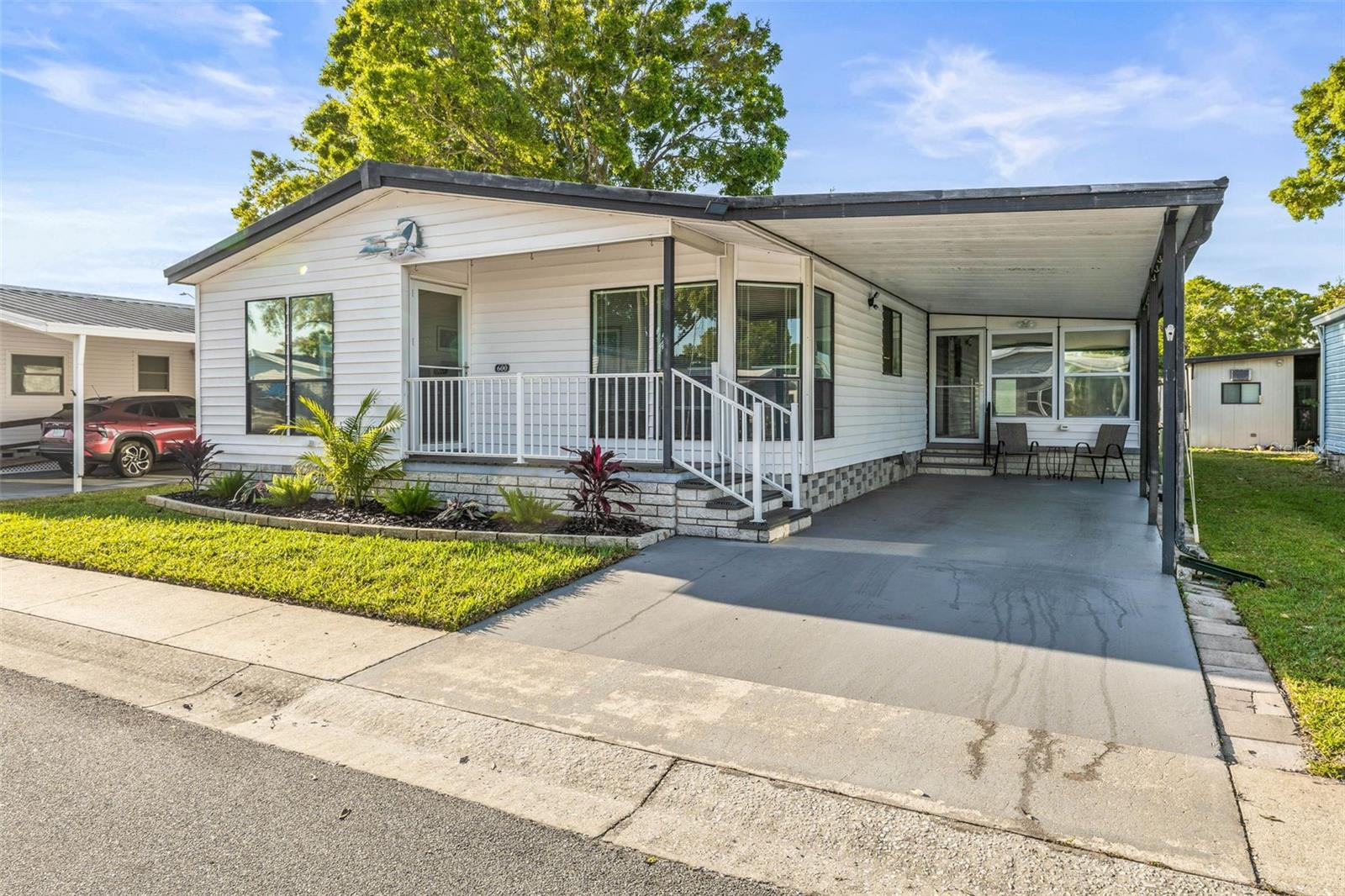 1001 STARKEY RD #600, LARGO, FL, 33771