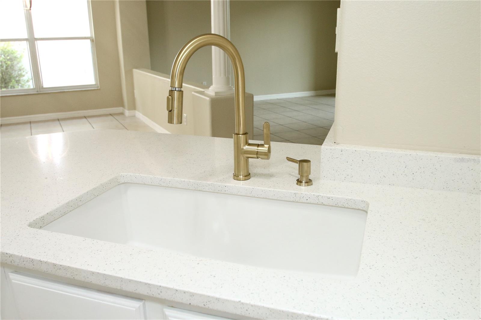 1207 GREENLEY AVE, GROVELAND, FL, 34736