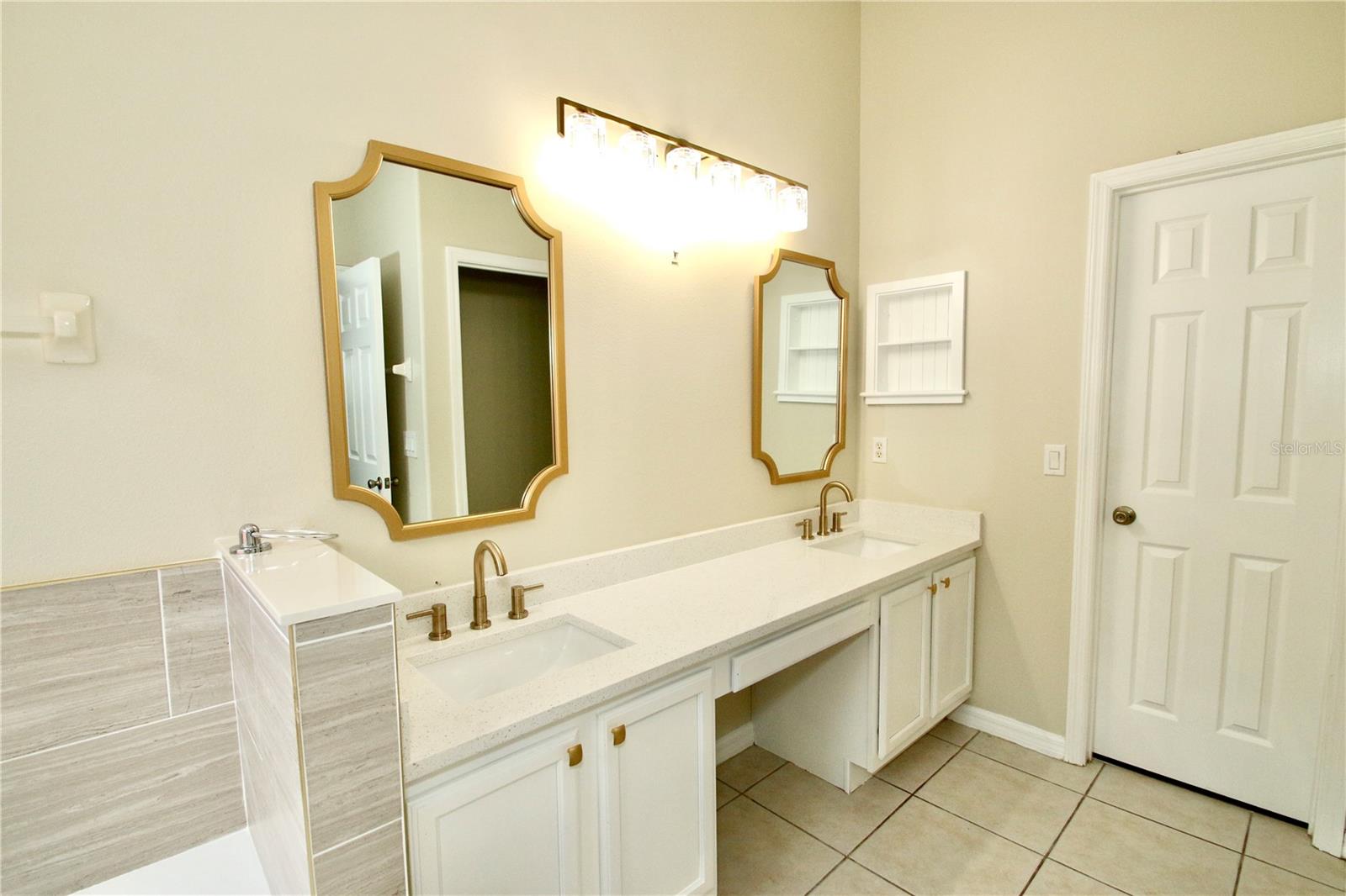 1207 GREENLEY AVE, GROVELAND, FL, 34736