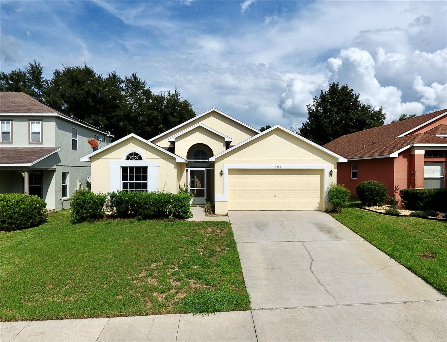 1207 GREENLEY AVE, GROVELAND, FL, 34736