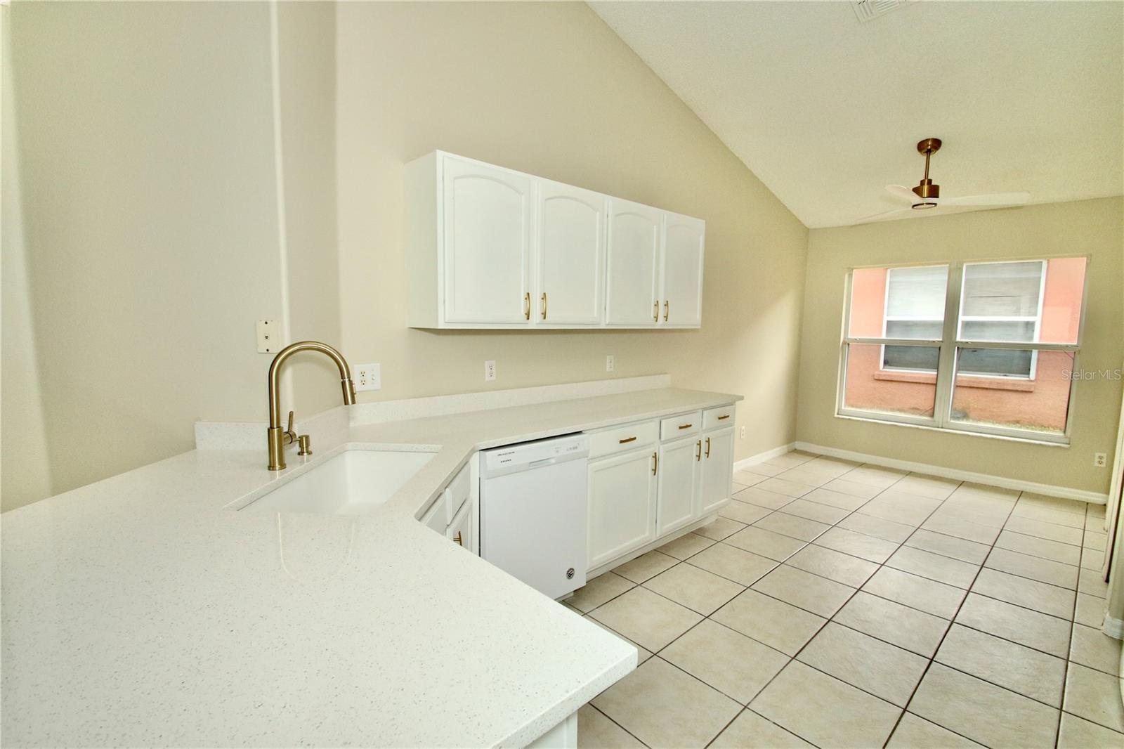 1207 GREENLEY AVE, GROVELAND, FL, 34736