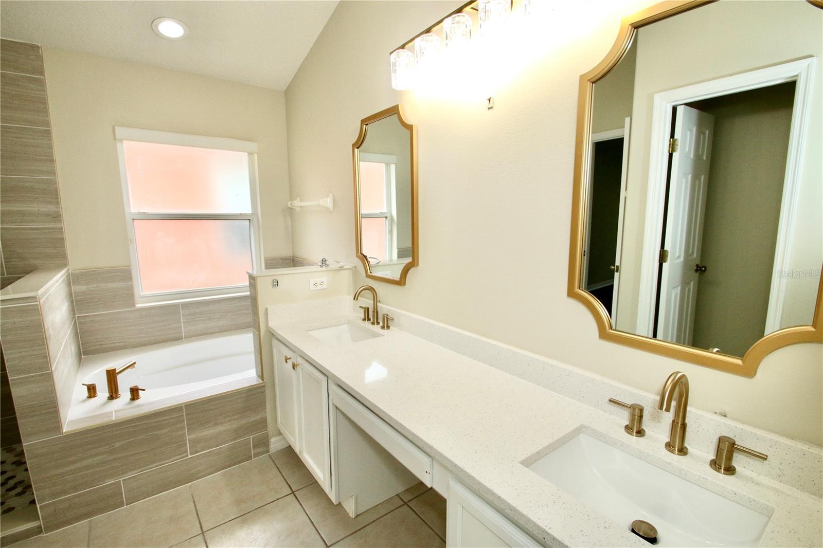 1207 GREENLEY AVE, GROVELAND, FL, 34736