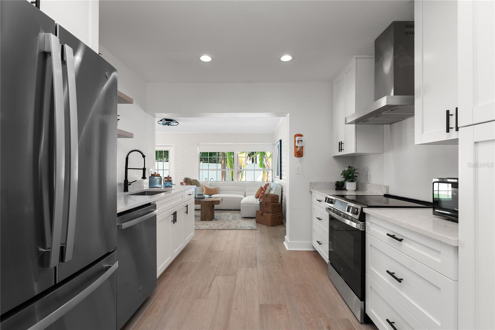 4623 W BAY VILLA AVE, TAMPA, FL, 33611