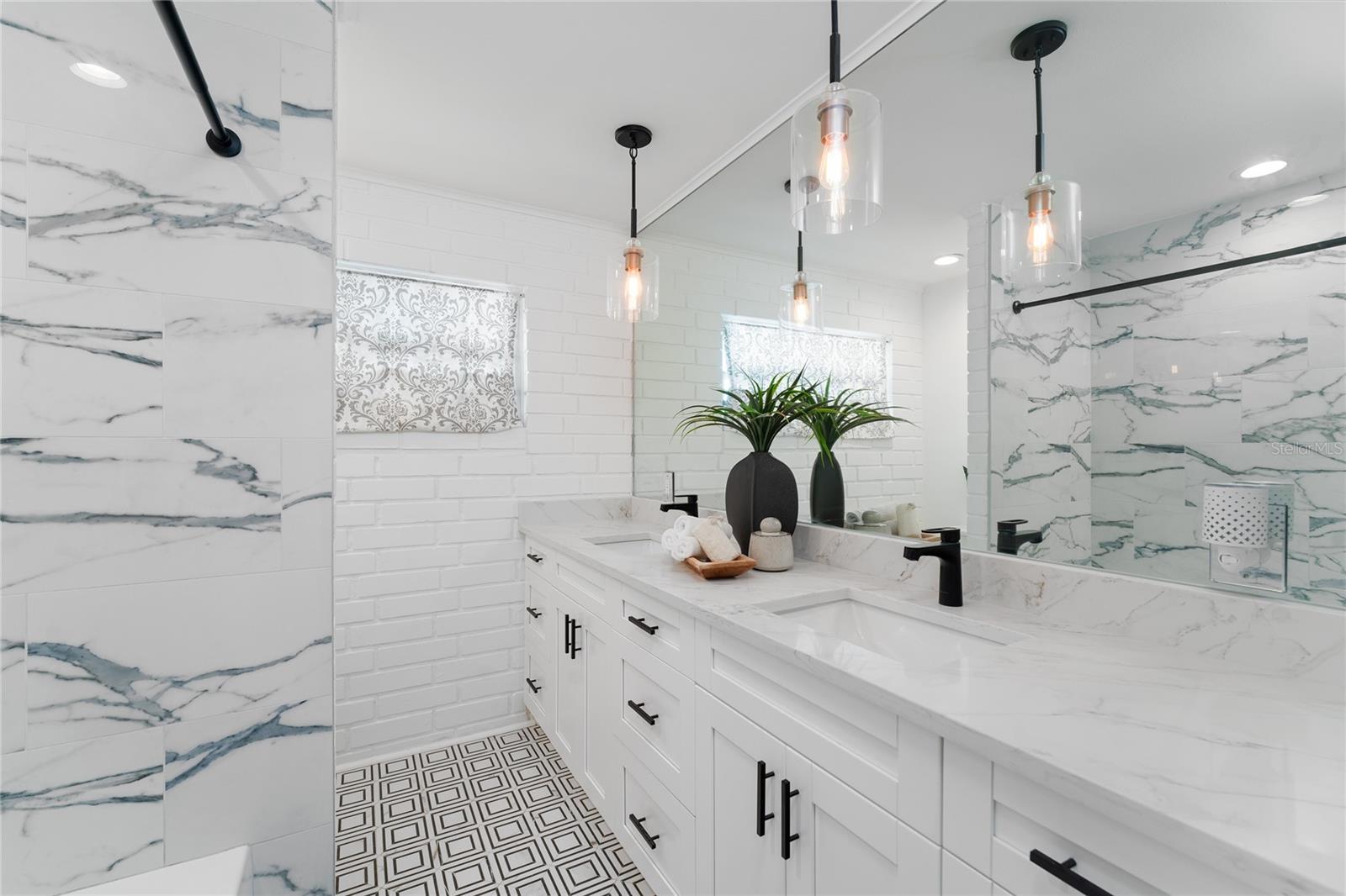 4623 W BAY VILLA AVE, TAMPA, FL, 33611