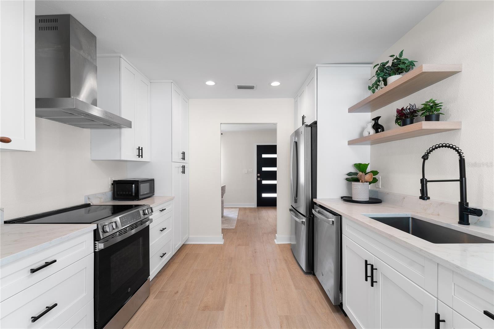 4623 W BAY VILLA AVE, TAMPA, FL, 33611