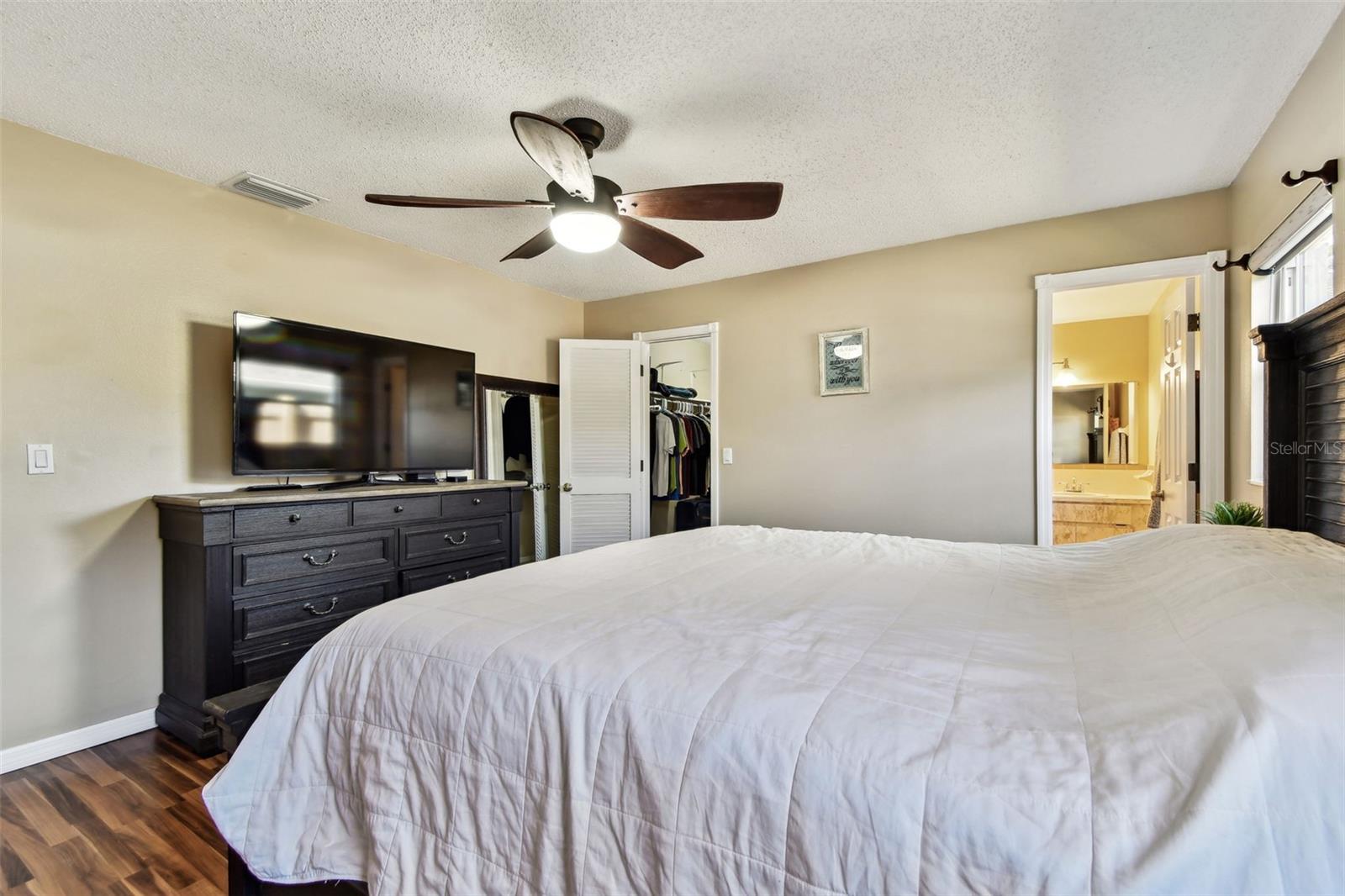10654 117TH WAY, SEMINOLE, FL, 33778