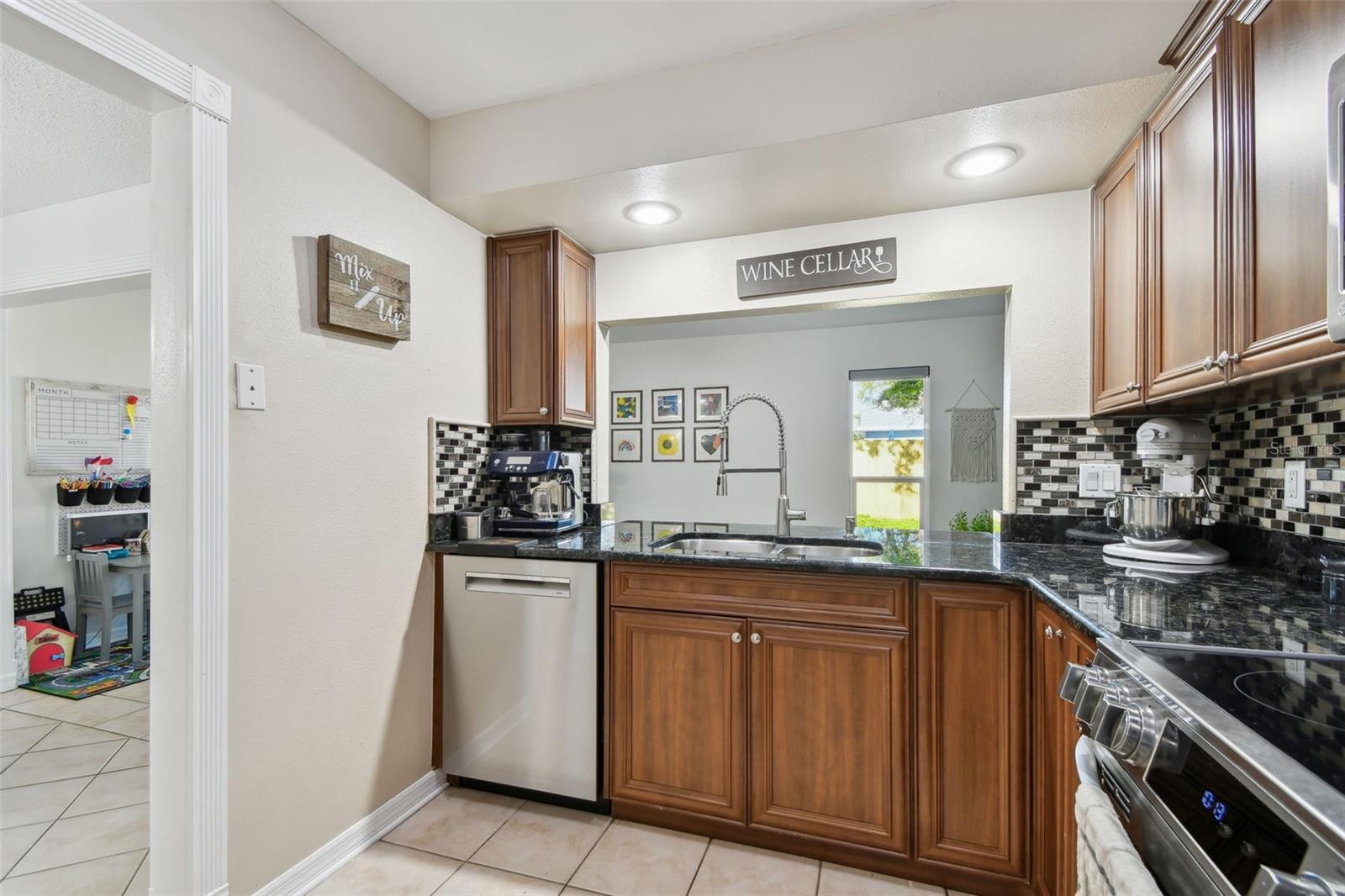 10654 117TH WAY, SEMINOLE, FL, 33778