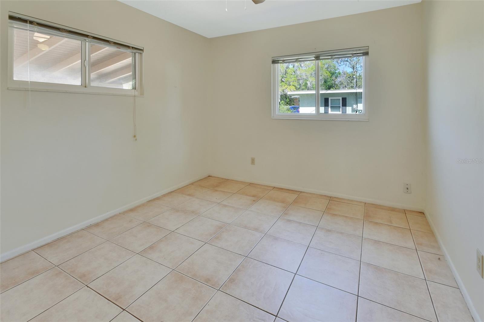 530 TAYLOR DR, ORANGE CITY, FL, 32763