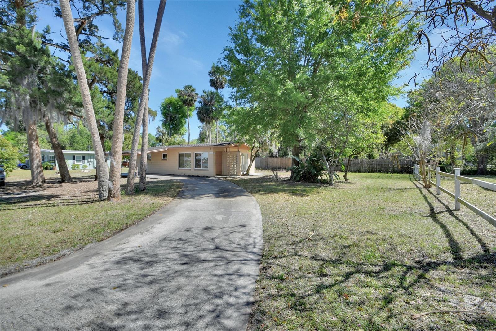 530 TAYLOR DR, ORANGE CITY, FL, 32763