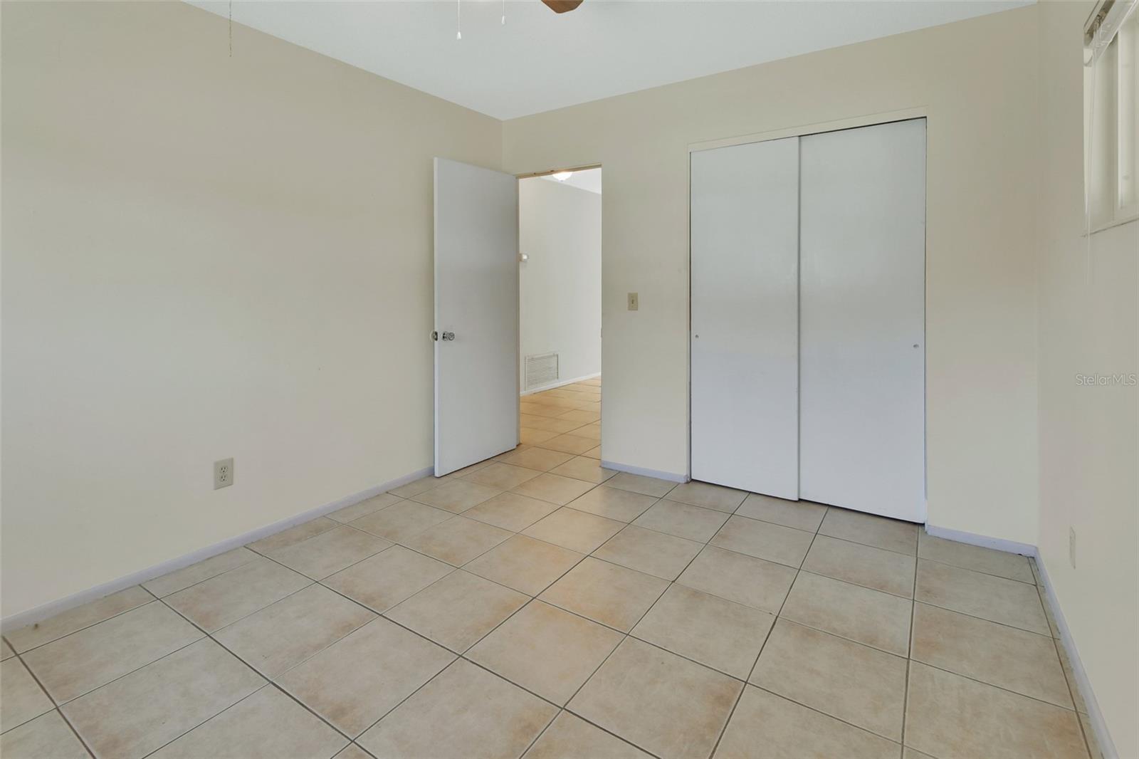 530 TAYLOR DR, ORANGE CITY, FL, 32763