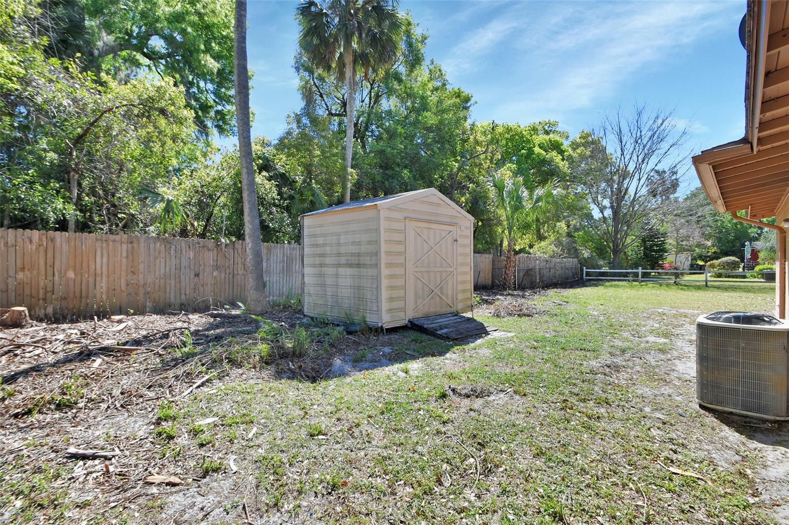 530 TAYLOR DR, ORANGE CITY, FL, 32763