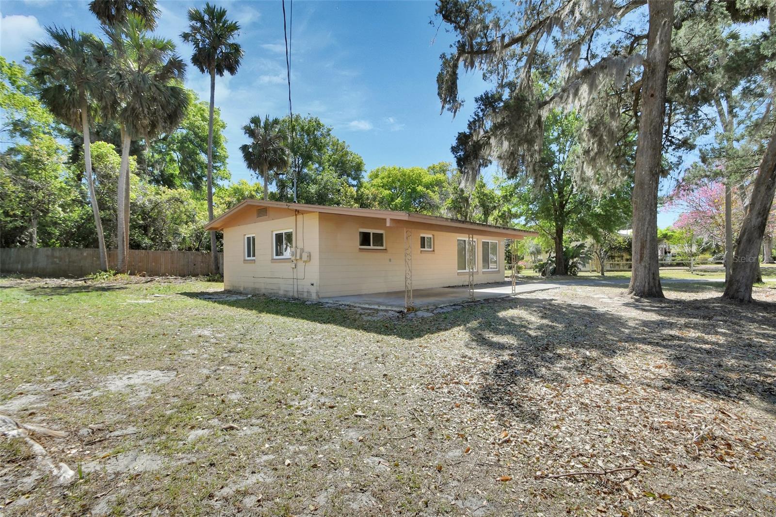 530 TAYLOR DR, ORANGE CITY, FL, 32763