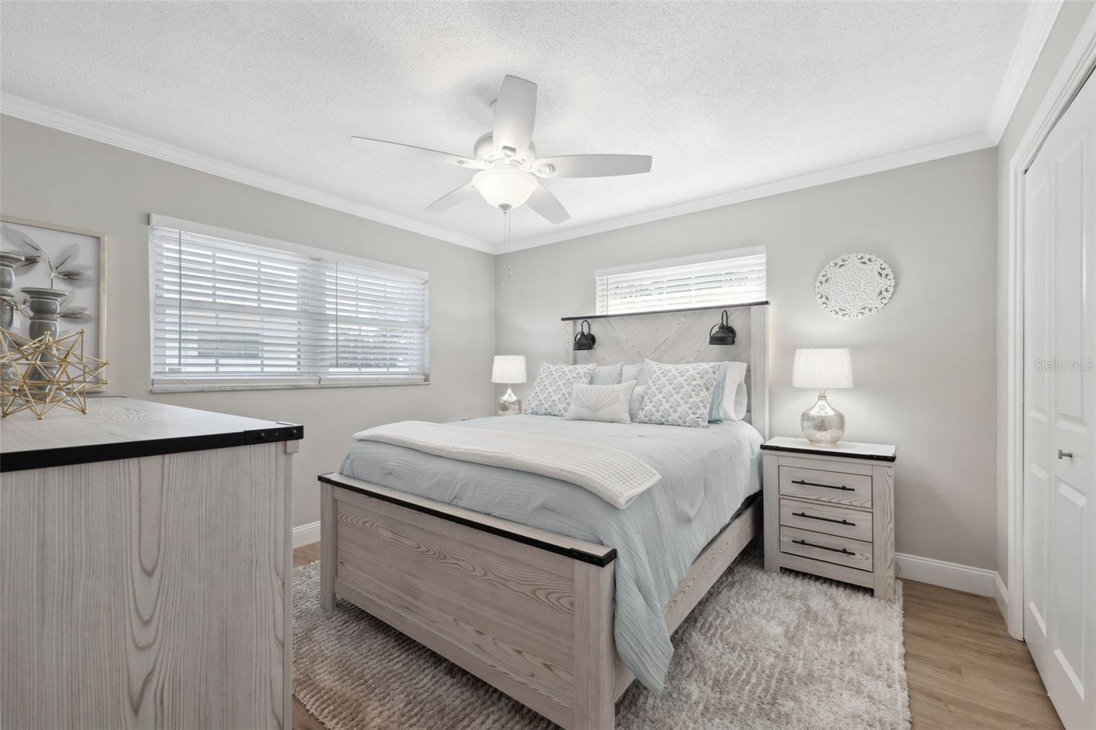 2675 PINEWOOD DR, DUNEDIN, FL, 34698