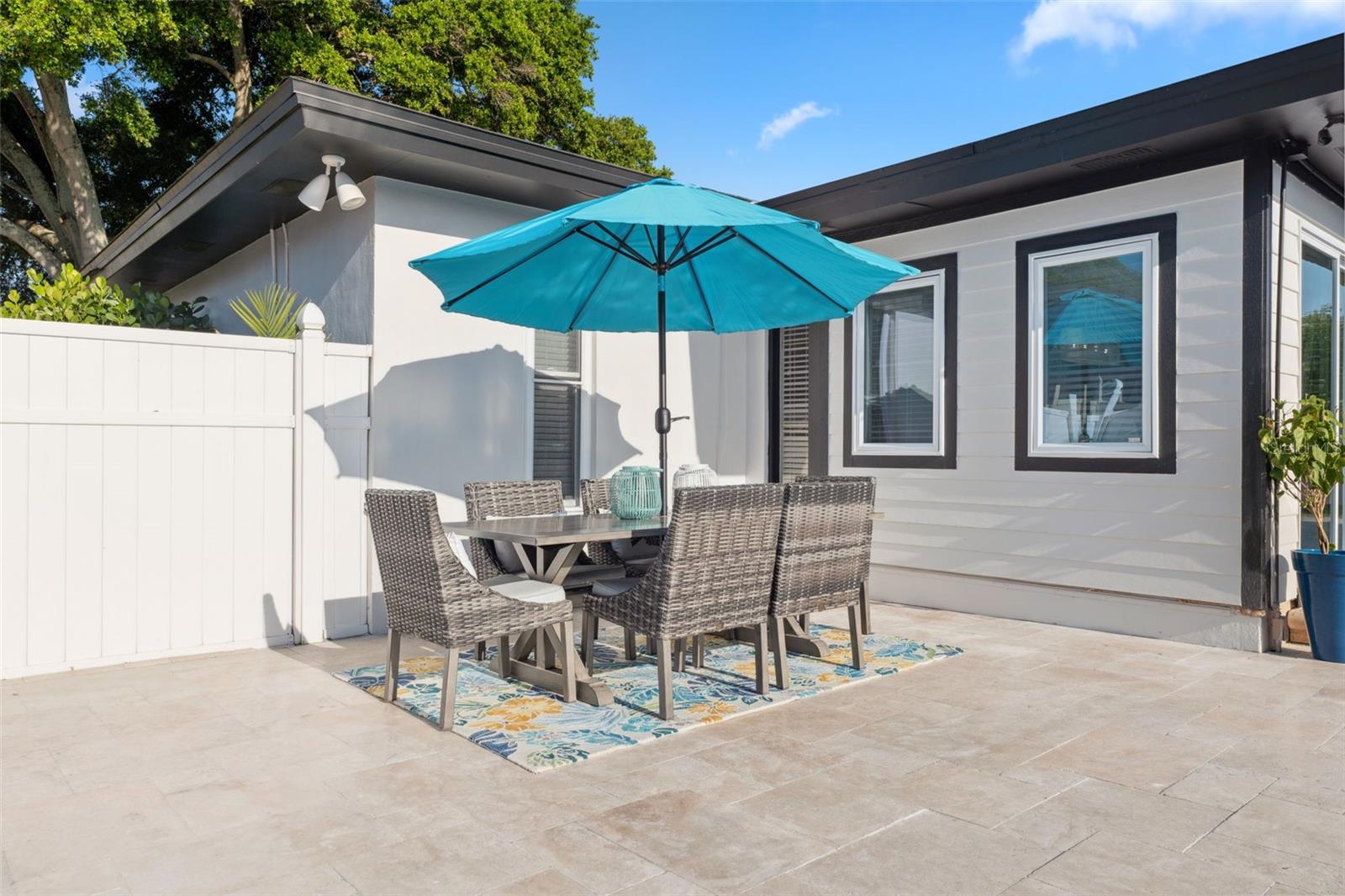 2675 PINEWOOD DR, DUNEDIN, FL, 34698