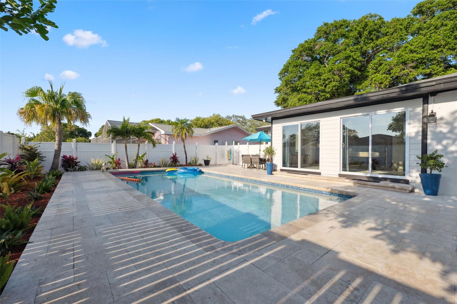 2675 PINEWOOD DR, DUNEDIN, FL, 34698