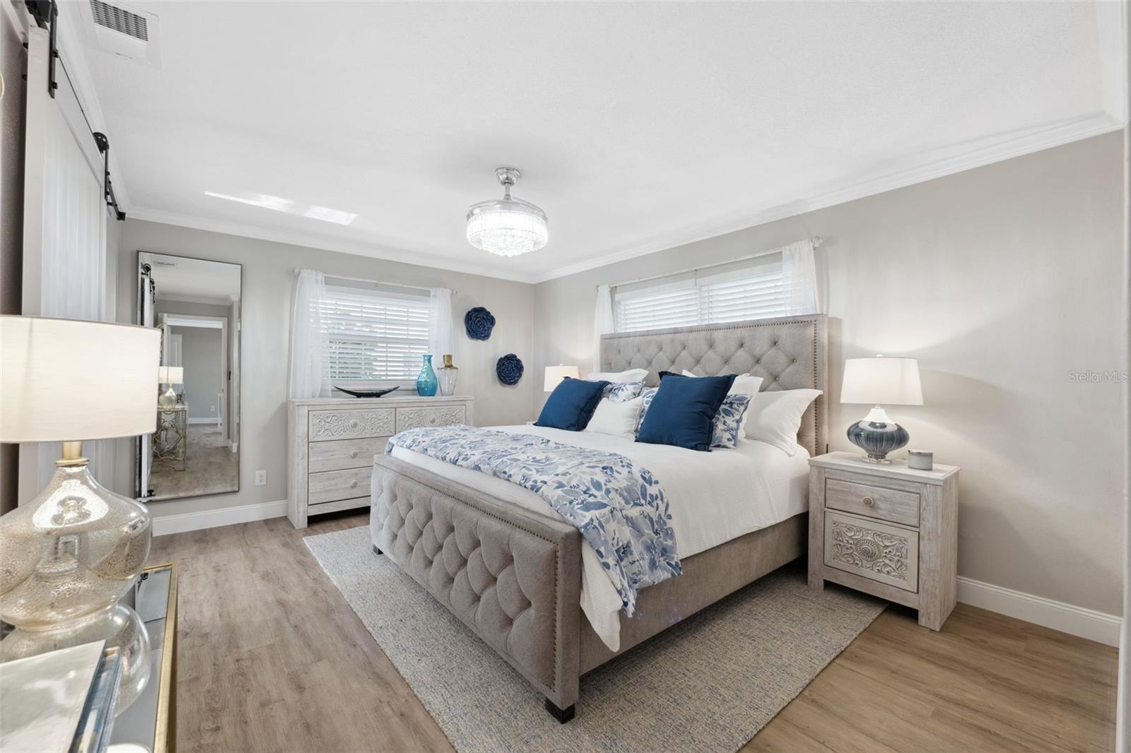 2675 PINEWOOD DR, DUNEDIN, FL, 34698