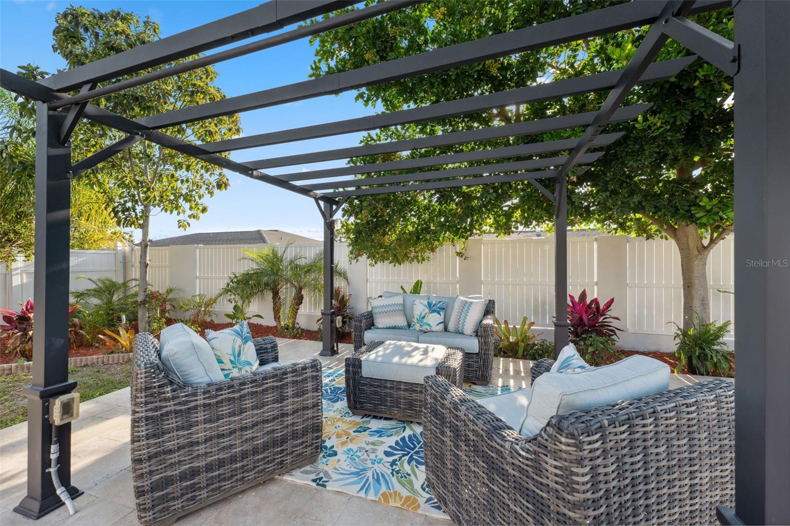 2675 PINEWOOD DR, DUNEDIN, FL, 34698