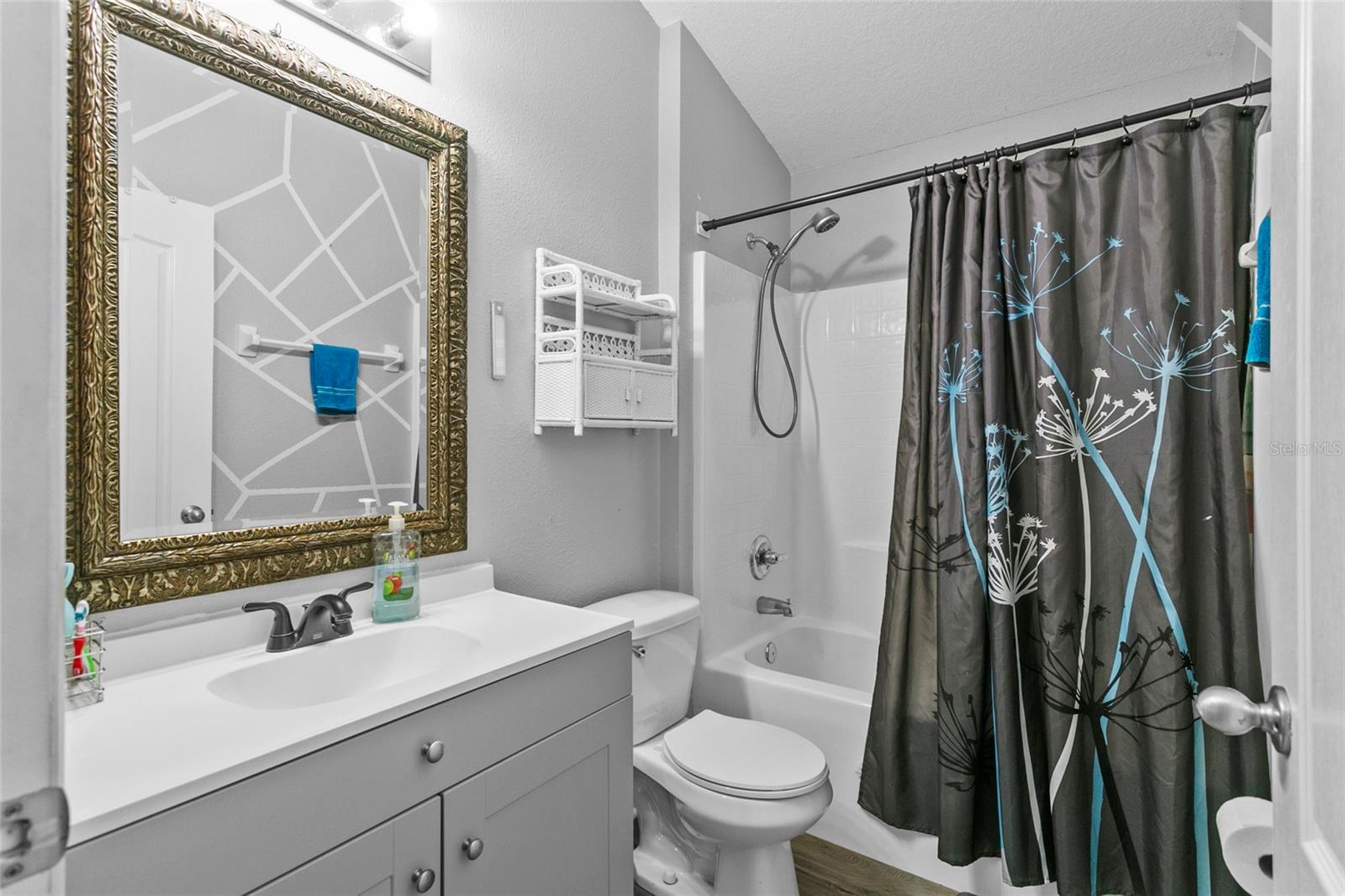 323 AZINCOURT LN, KISSIMMEE, FL, 34759