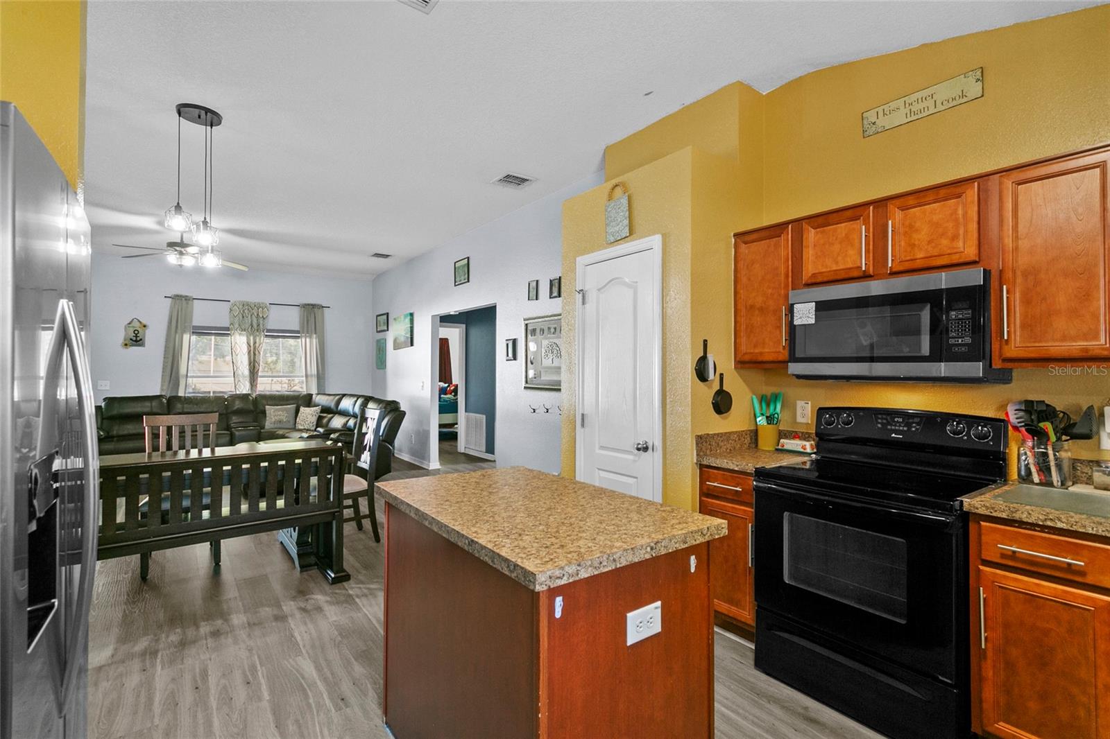 323 AZINCOURT LN, KISSIMMEE, FL, 34759
