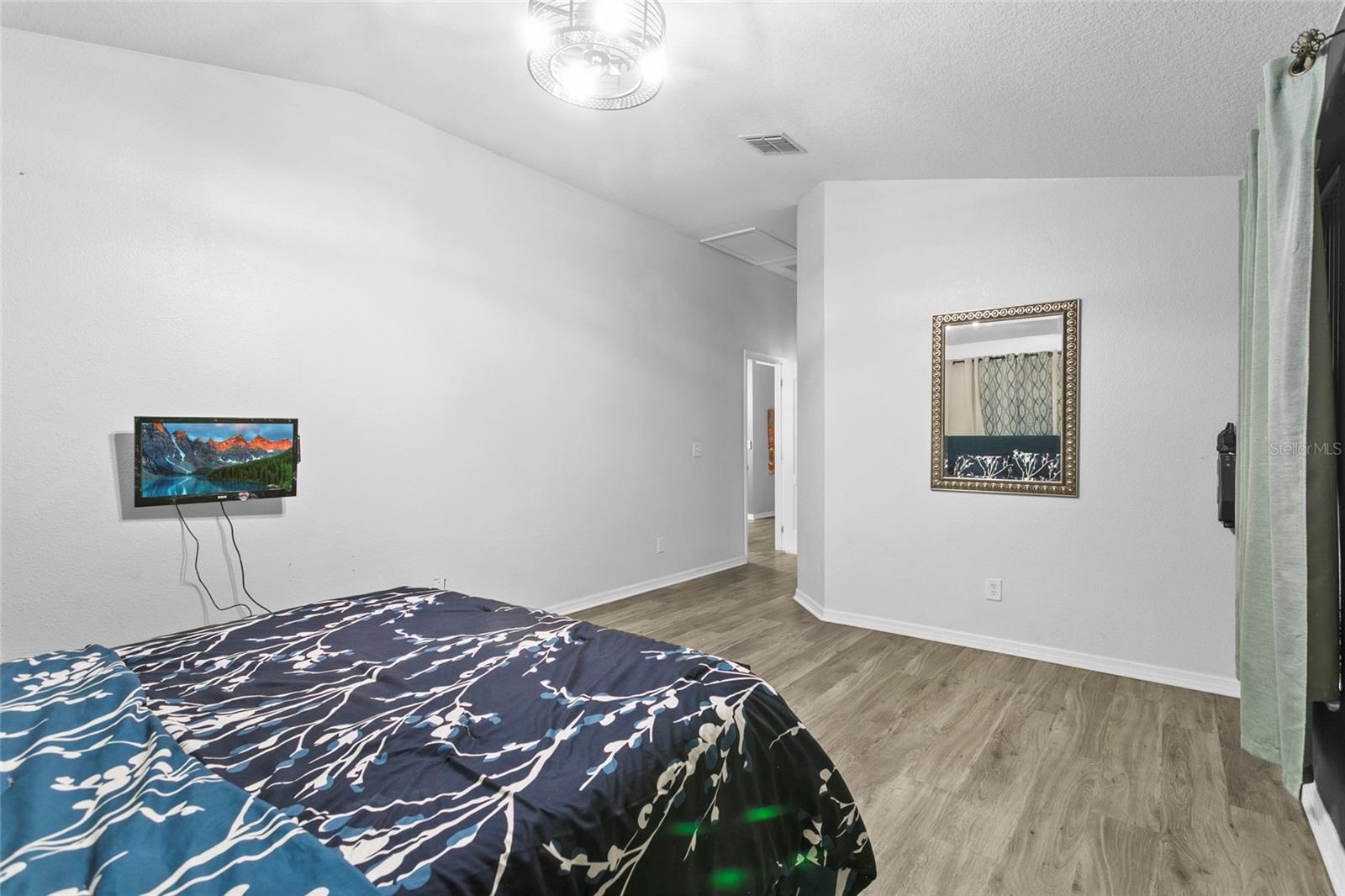 323 AZINCOURT LN, KISSIMMEE, FL, 34759