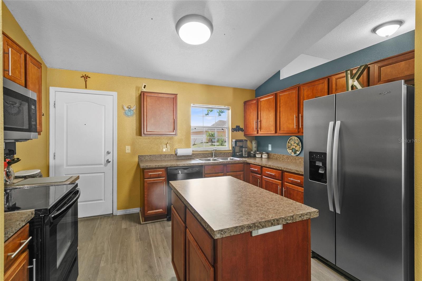 323 AZINCOURT LN, KISSIMMEE, FL, 34759